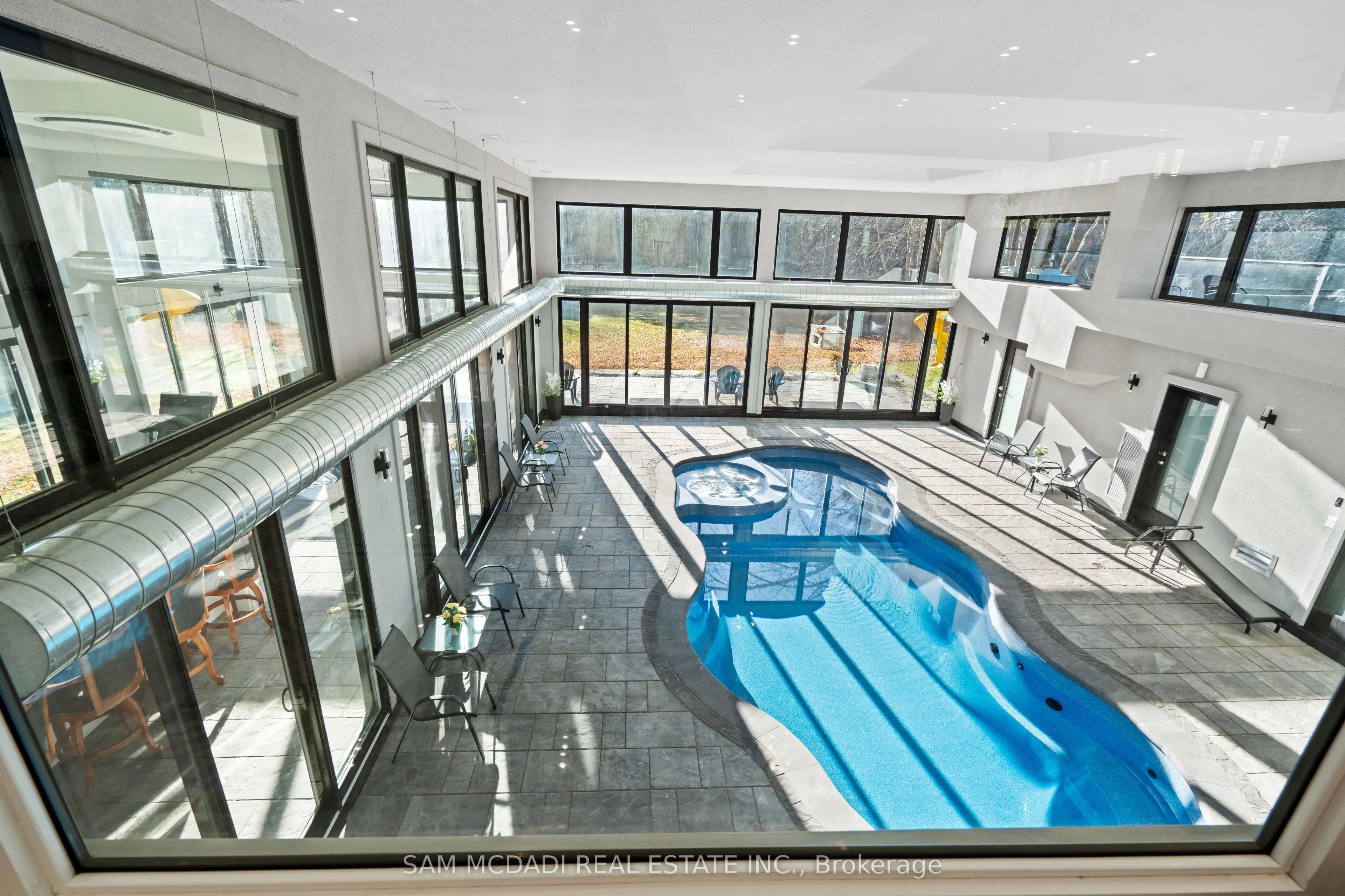 2993 Innisfil Beach Road