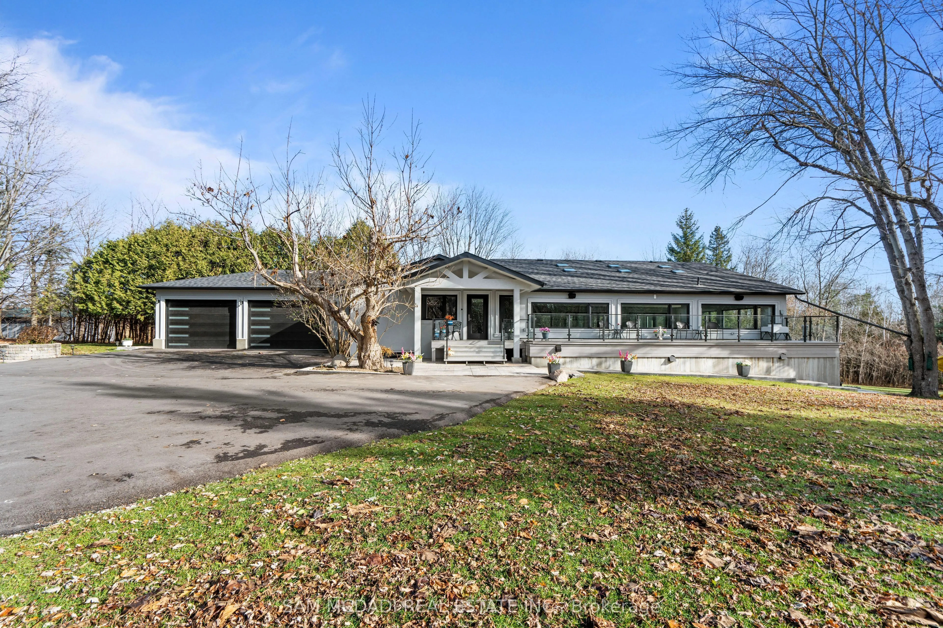 2993 Innisfil Beach Road