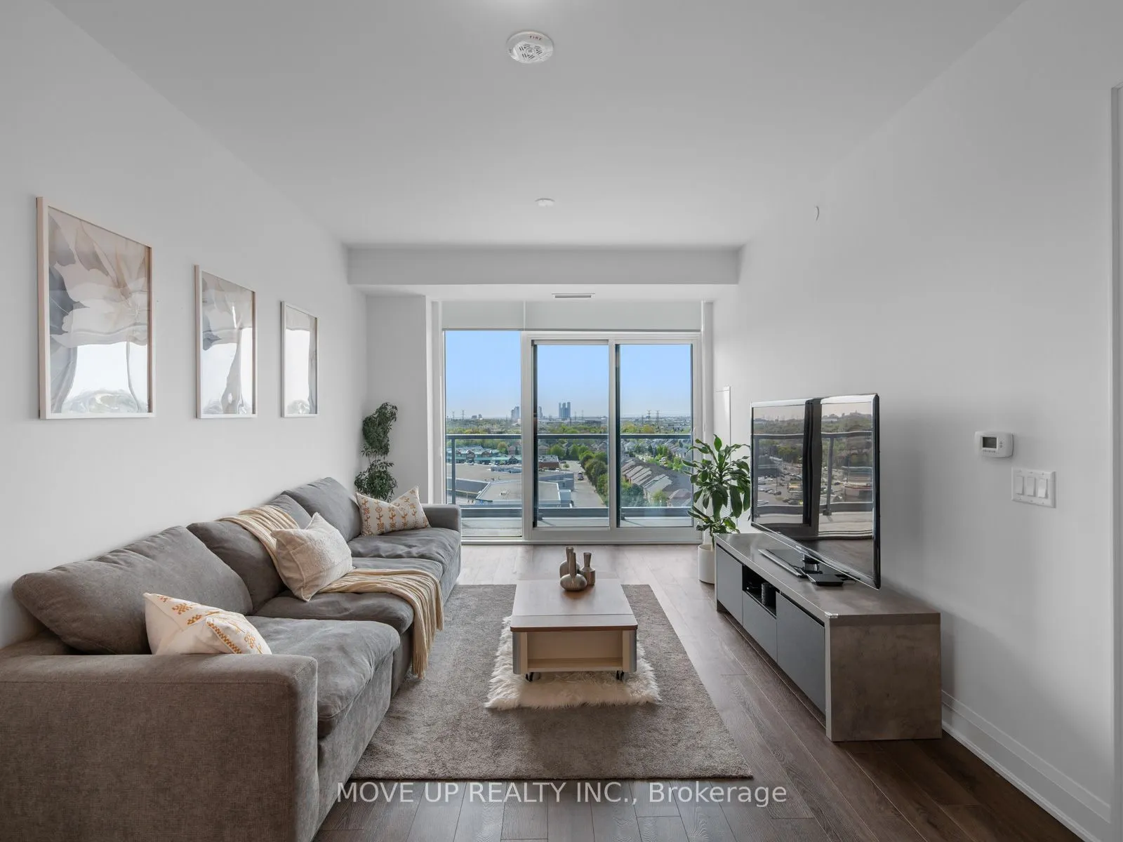 10 Gatineau Drive, #1103