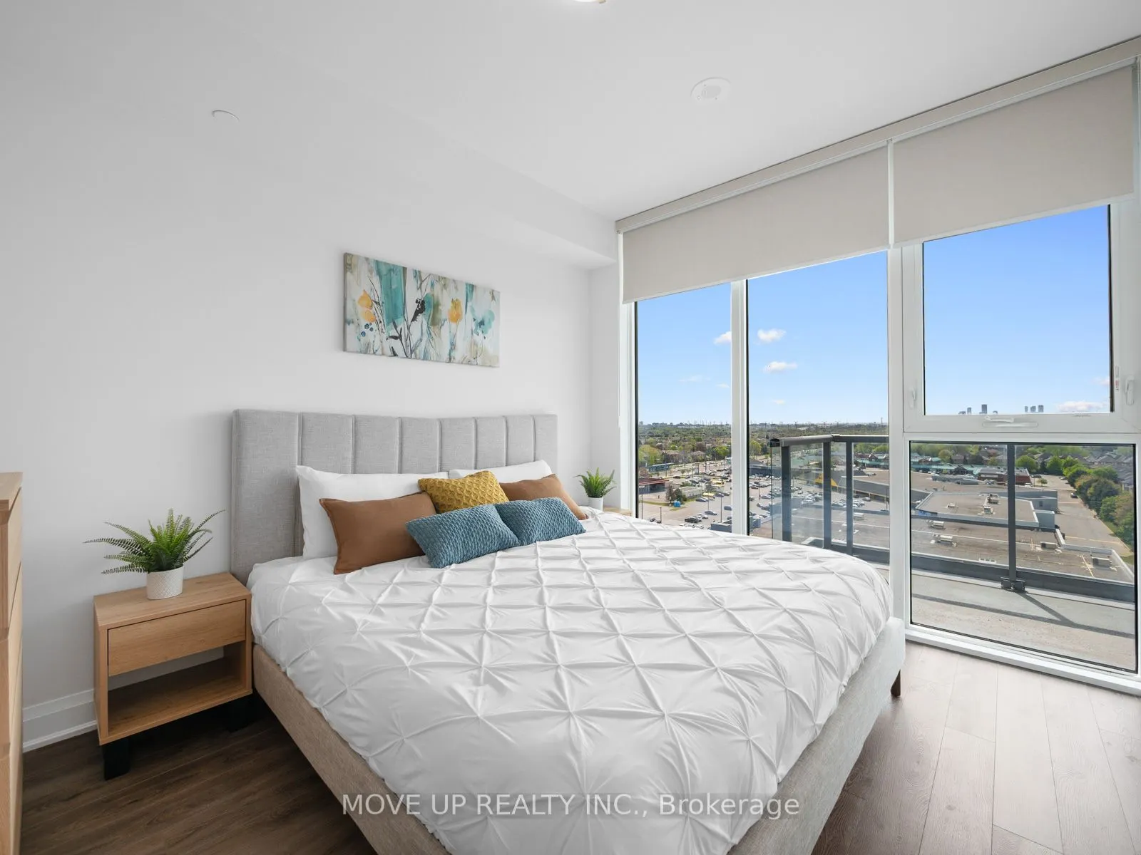 10 Gatineau Drive, #1103