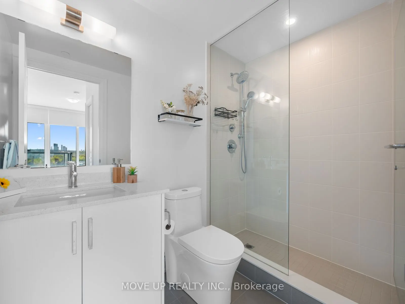 10 Gatineau Drive, #1103