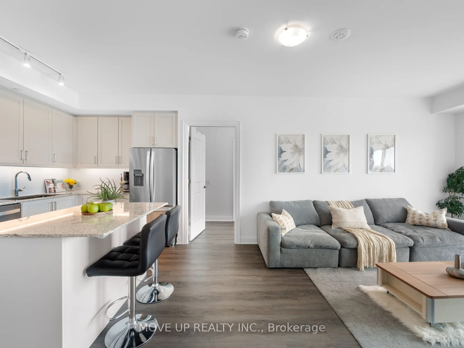 10 Gatineau Drive, #1103