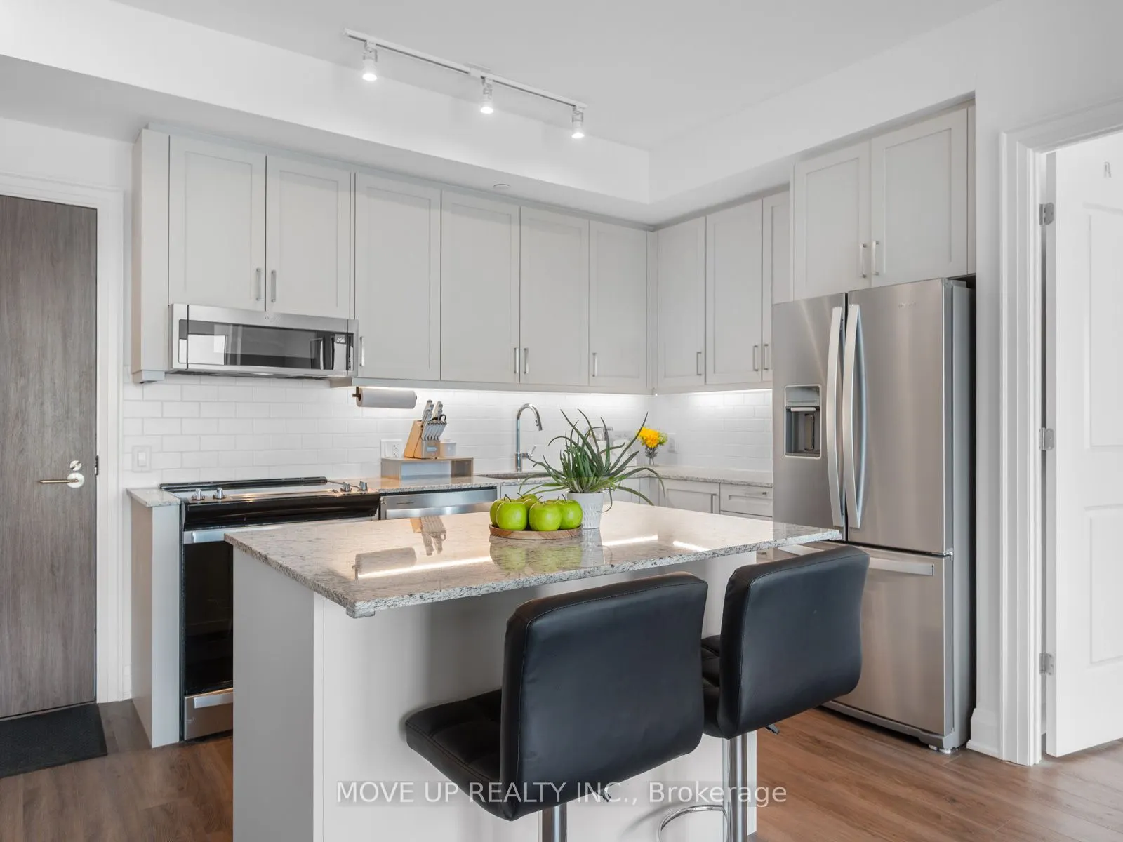 10 Gatineau Drive, #1103