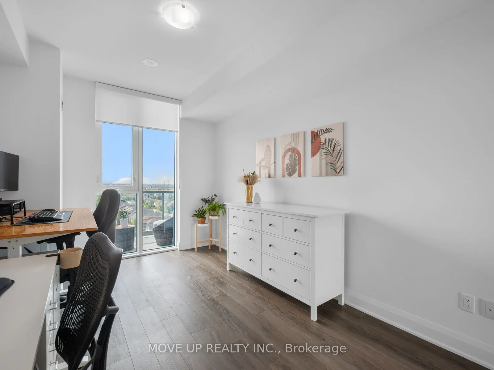 10 Gatineau Drive, #1103