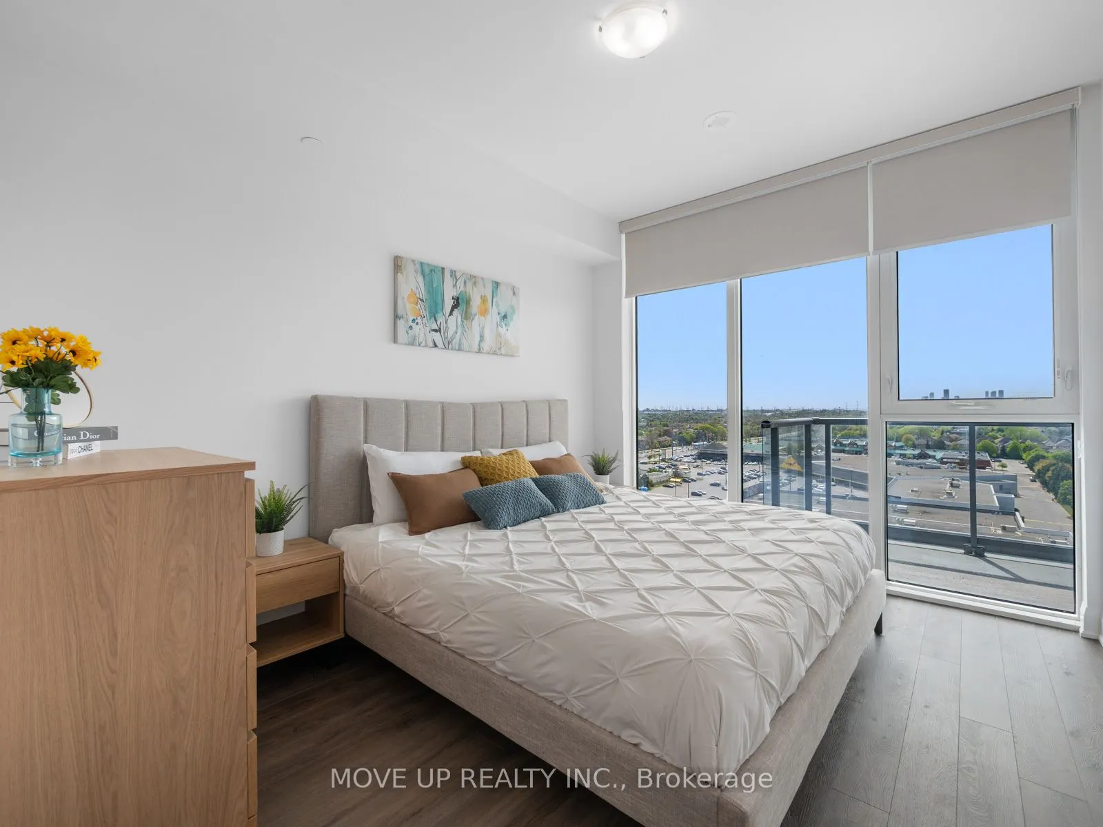 10 Gatineau Drive, #1103