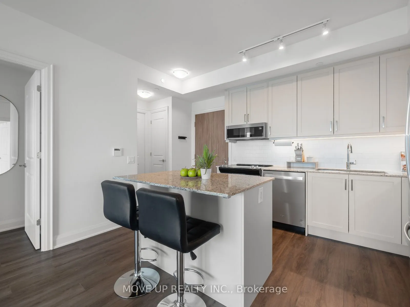 10 Gatineau Drive, #1103