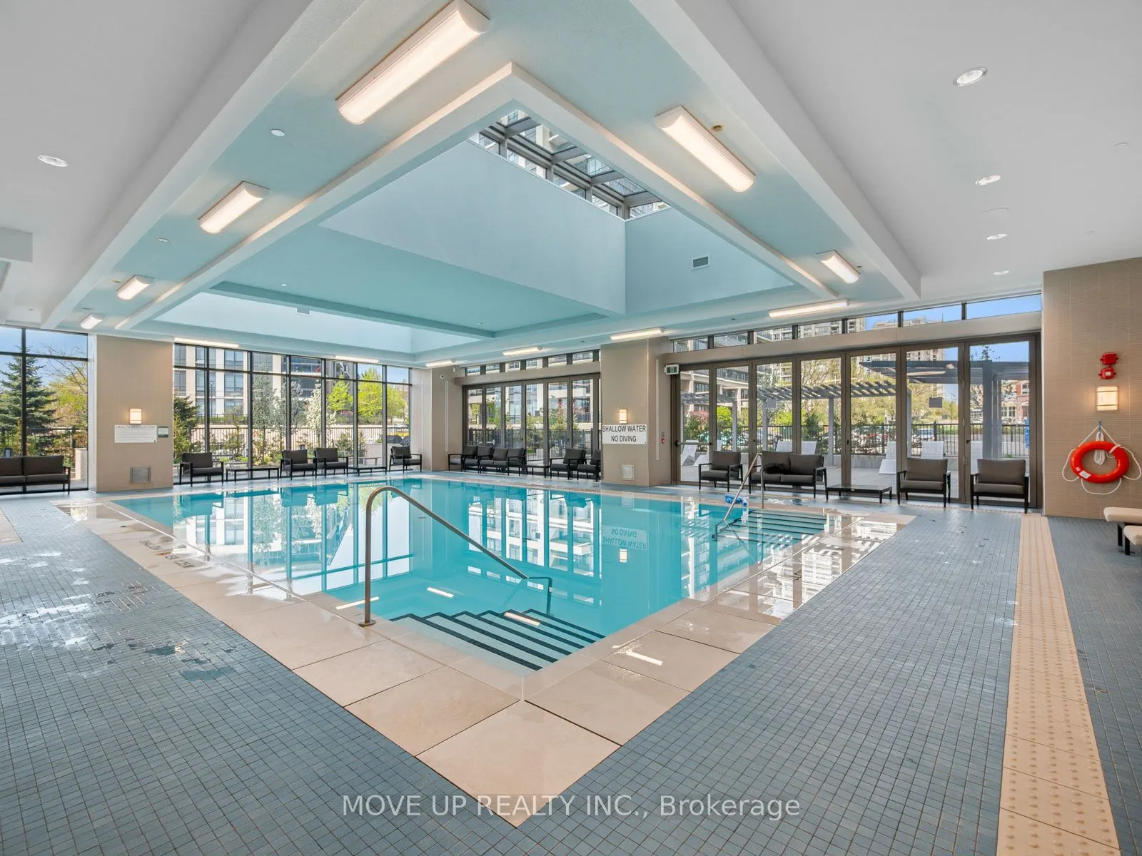 10 Gatineau Drive, #1103