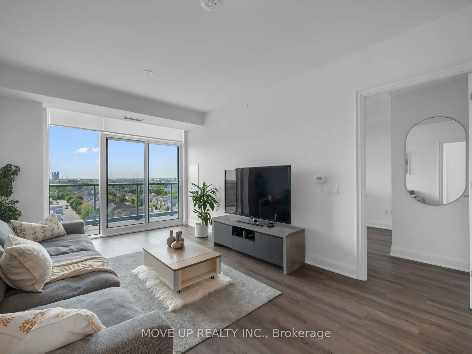 10 Gatineau Drive, #1103