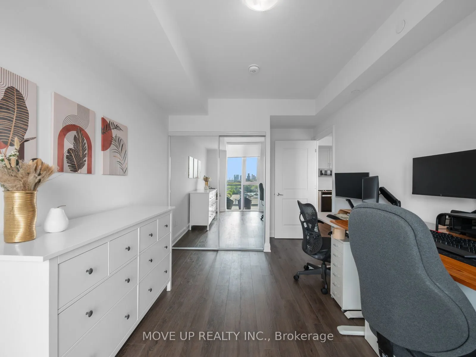 10 Gatineau Drive, #1103