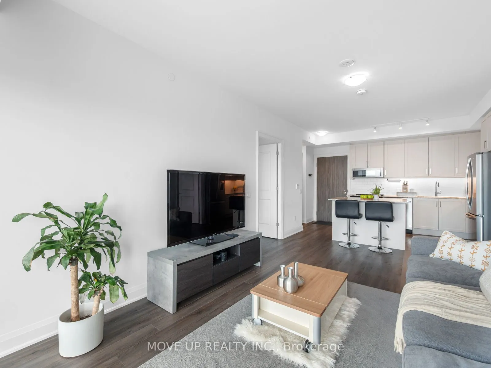 10 Gatineau Drive, #1103