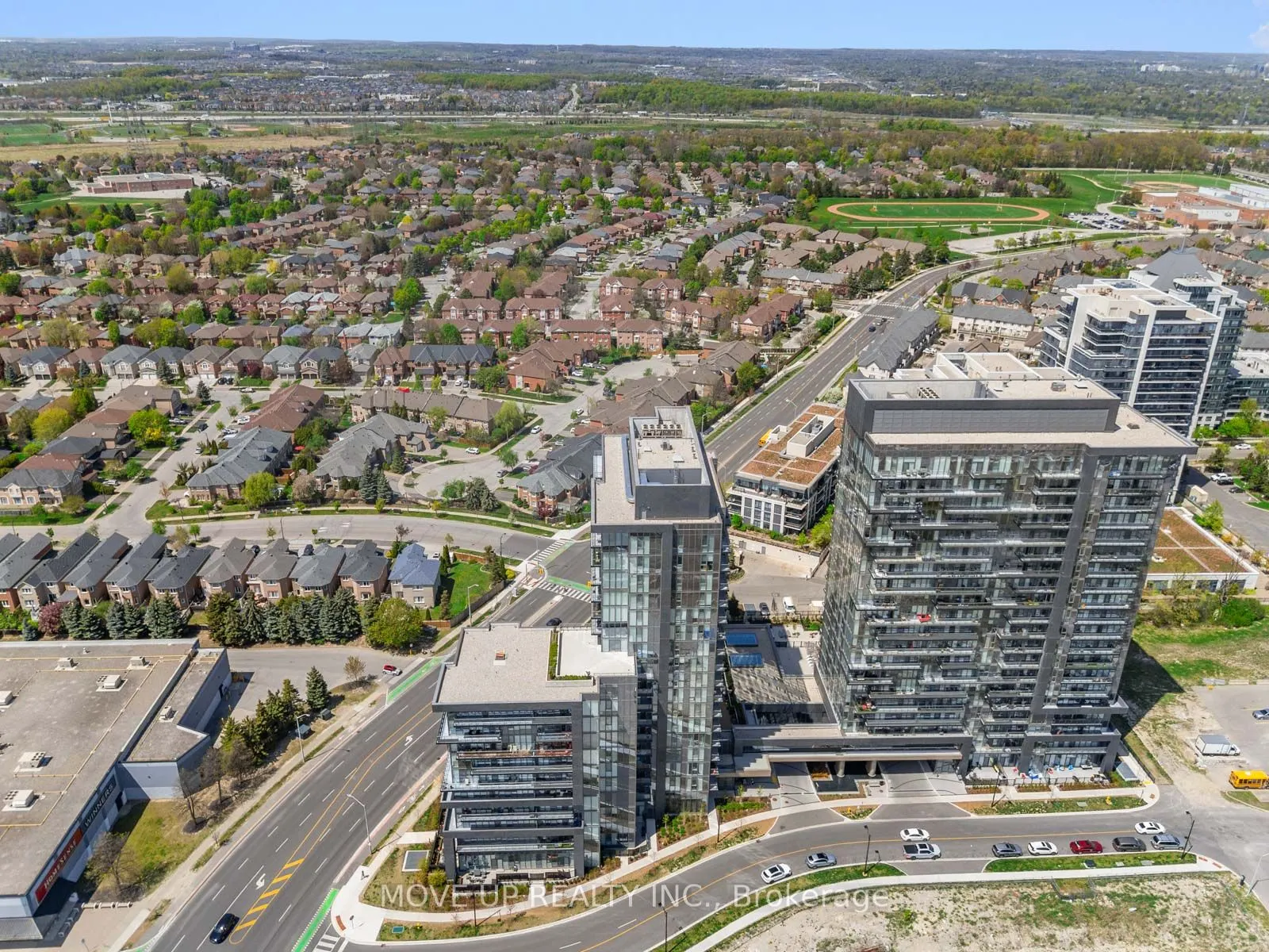10 Gatineau Drive, #1103