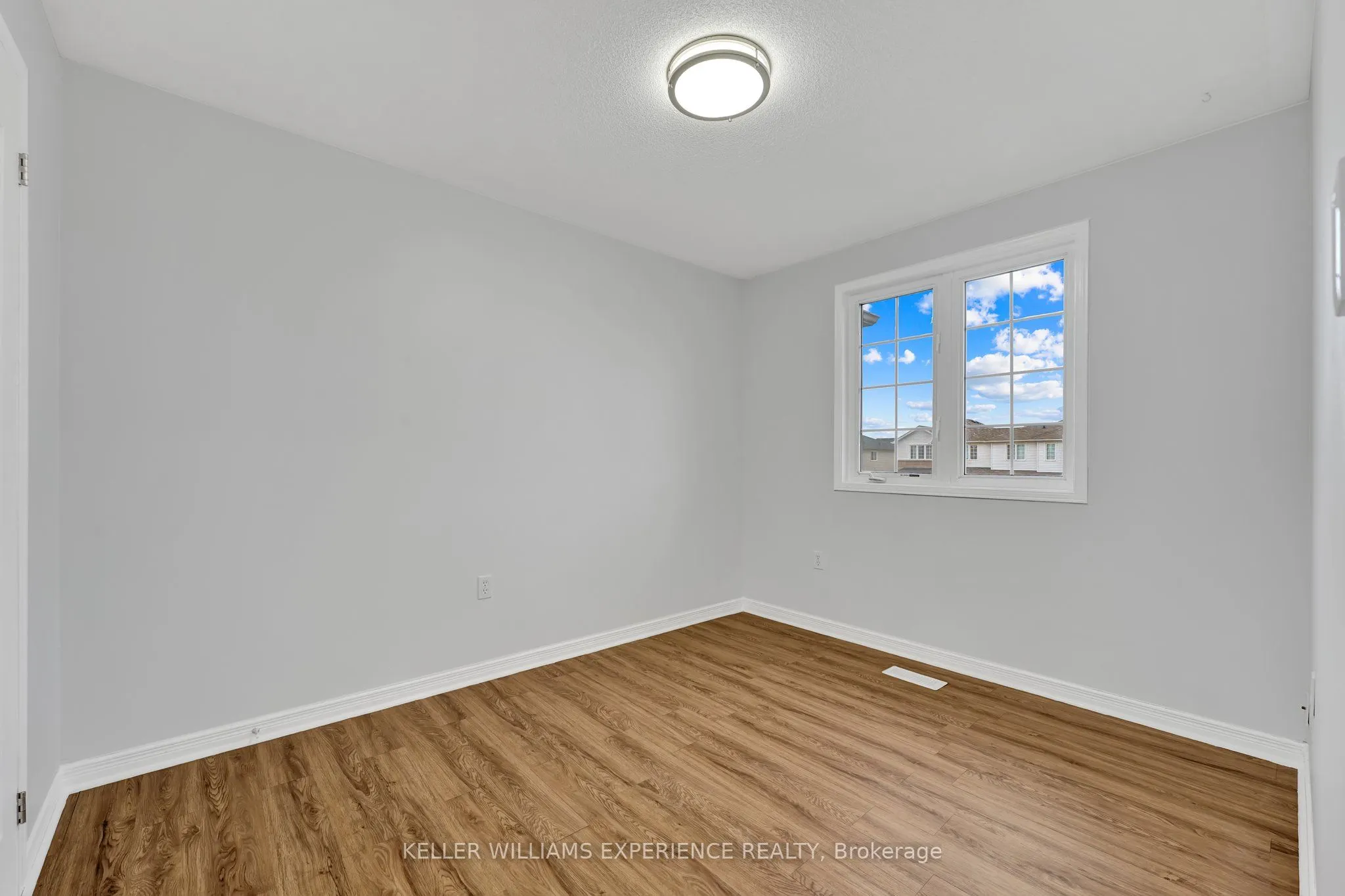 27 Admiral Crescent