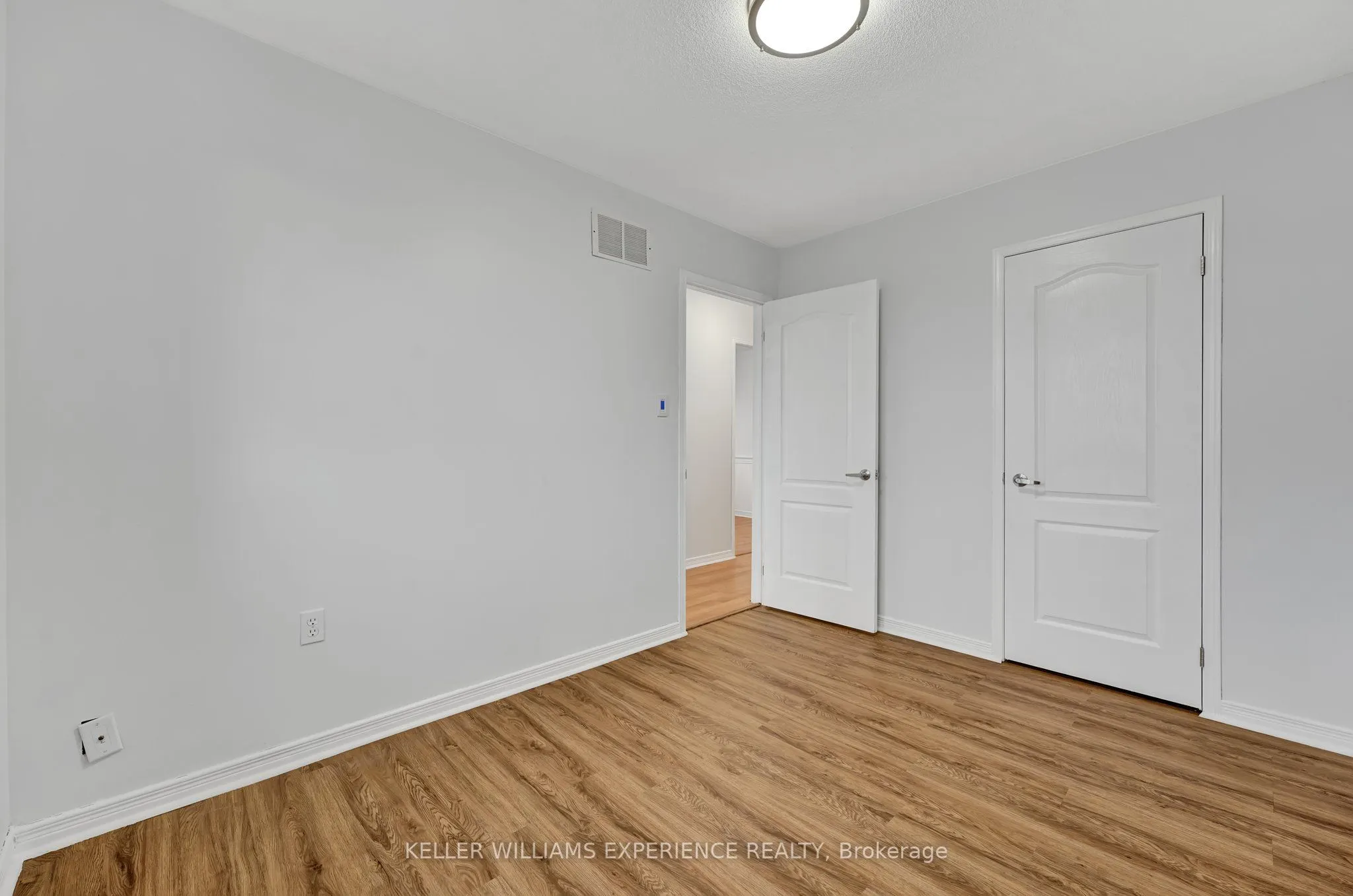 27 Admiral Crescent