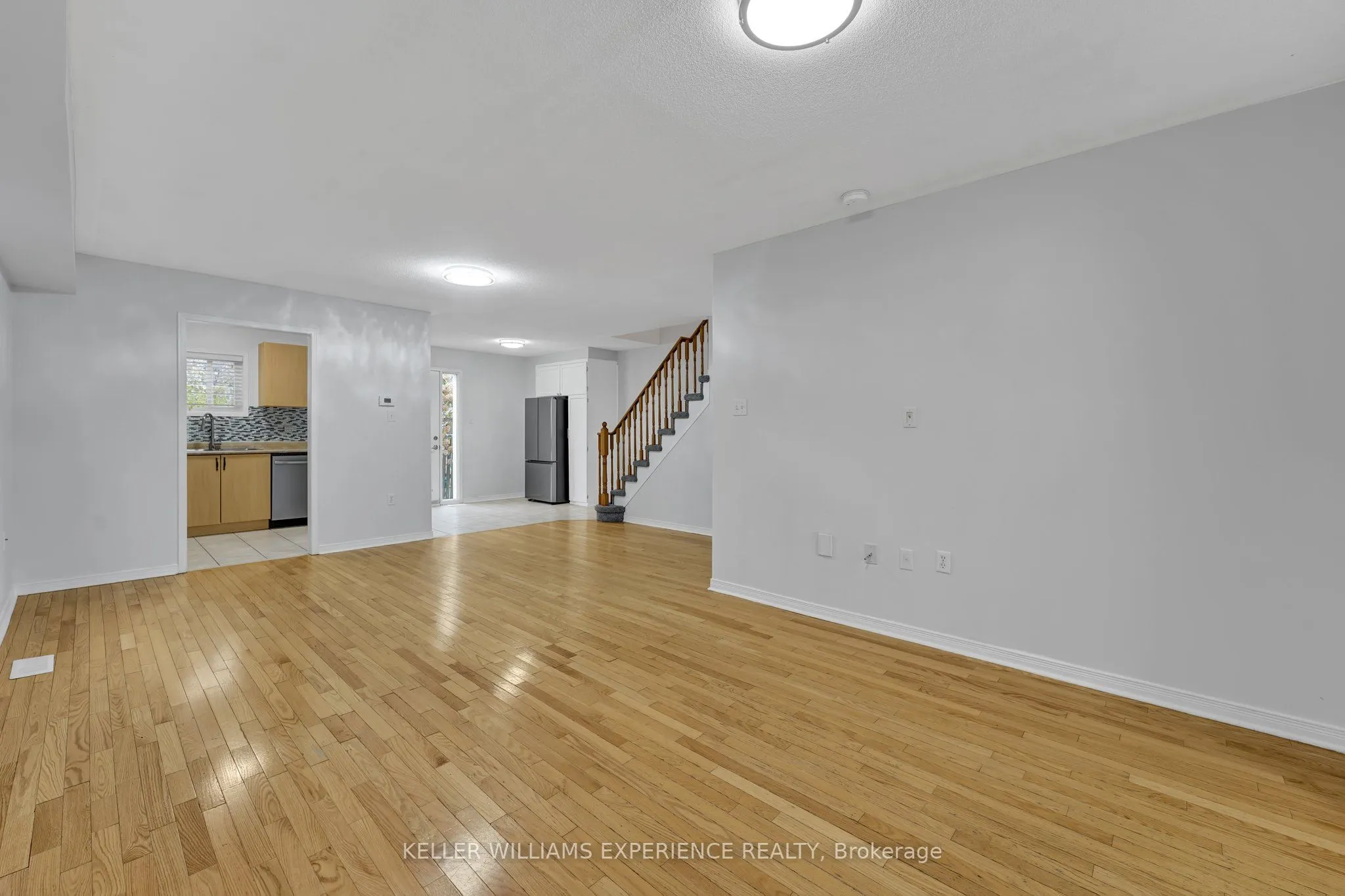 27 Admiral Crescent