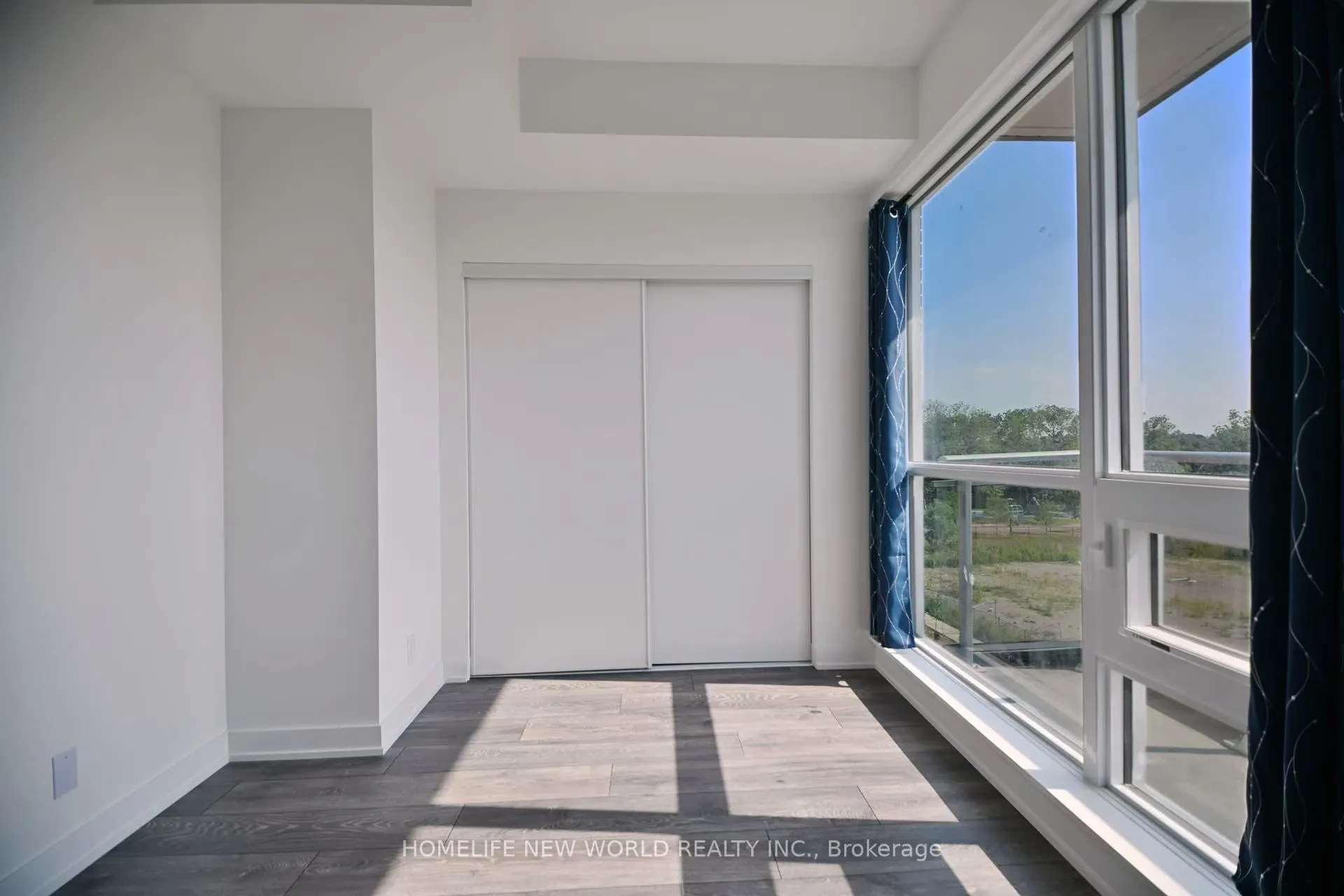 8888 Yonge Street, #311