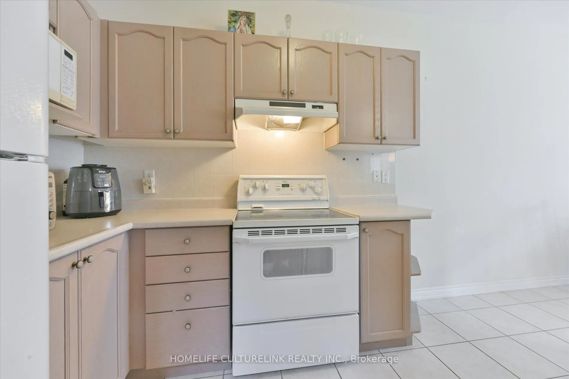 208 Cabernet Road