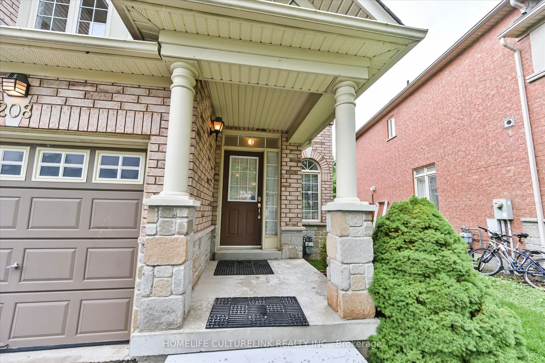 208 Cabernet Road