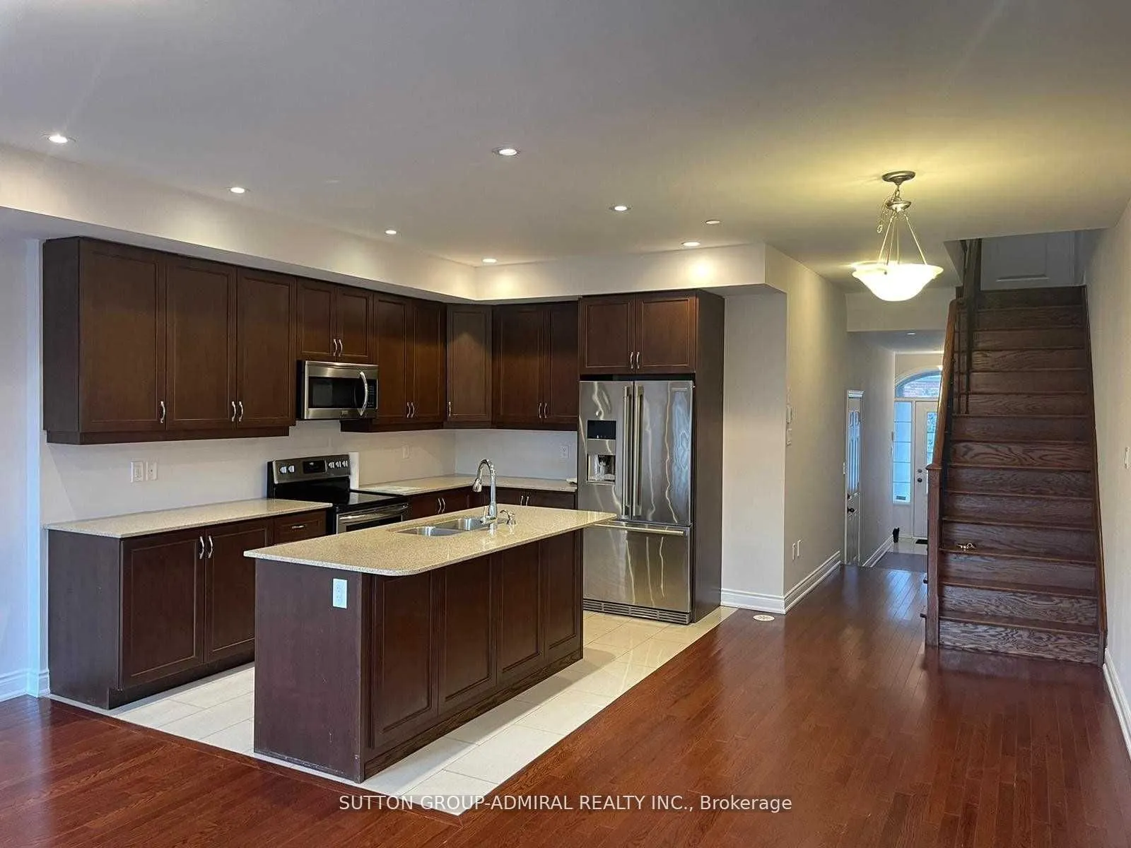 1331 Major Mackenzie Drive, #102