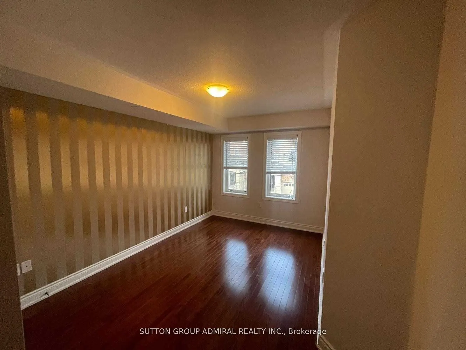 1331 Major Mackenzie Drive, #102