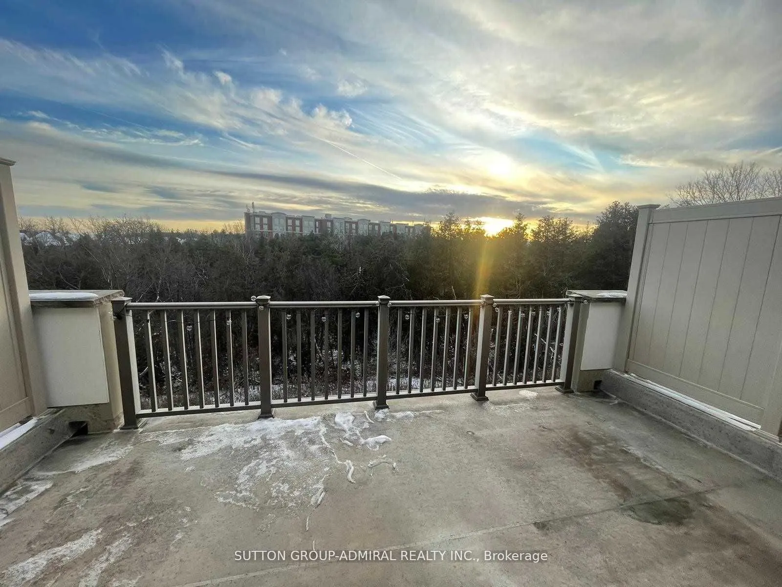 1331 Major Mackenzie Drive, #102