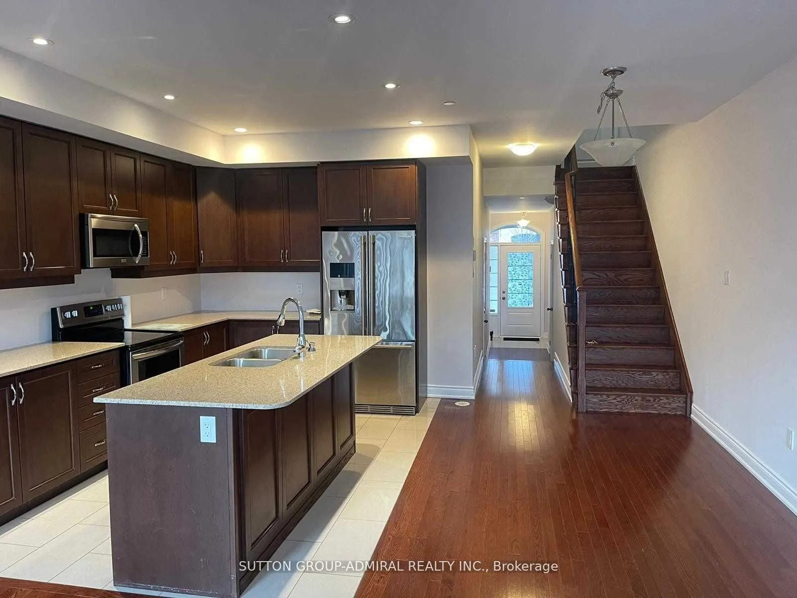 1331 Major Mackenzie Drive, #102