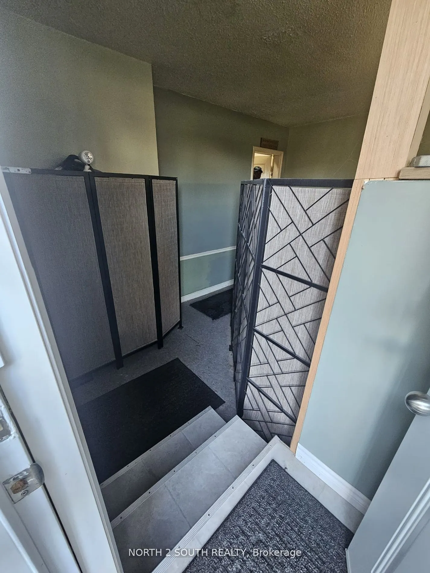 12 Villandry Crescent, #Bsmt