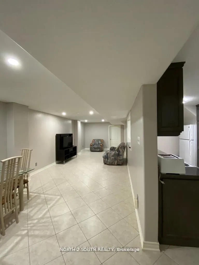 12 Villandry Crescent, #Bsmt