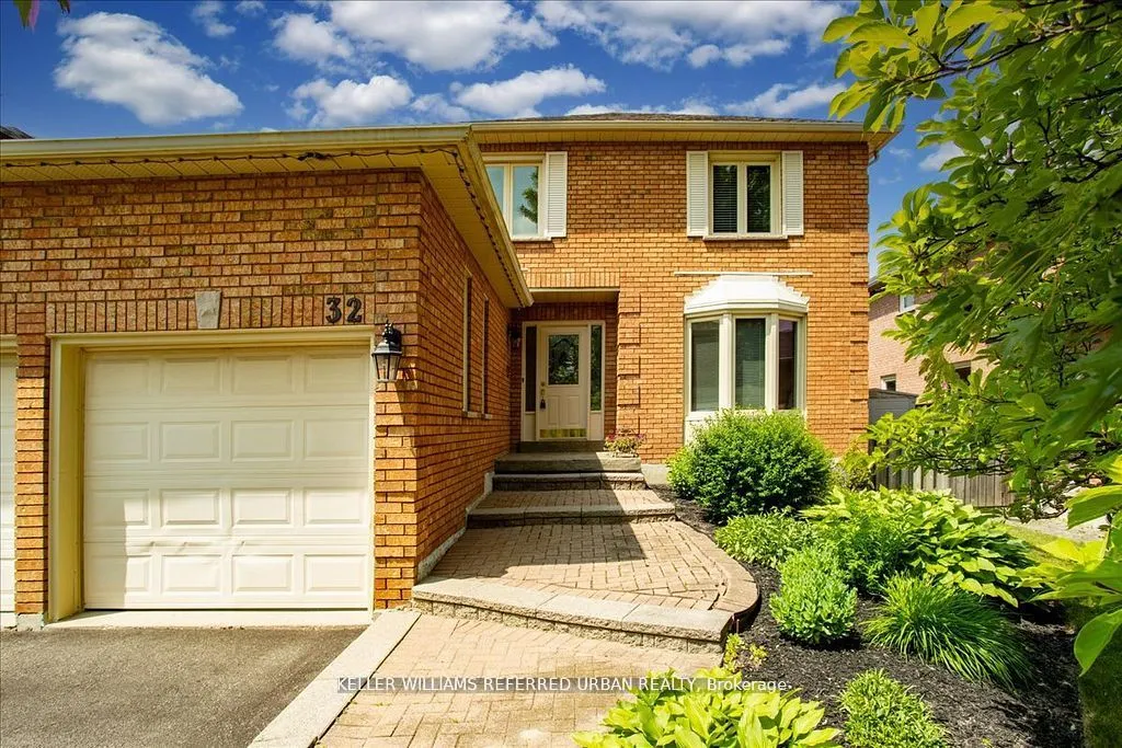 32 Nelson Circle