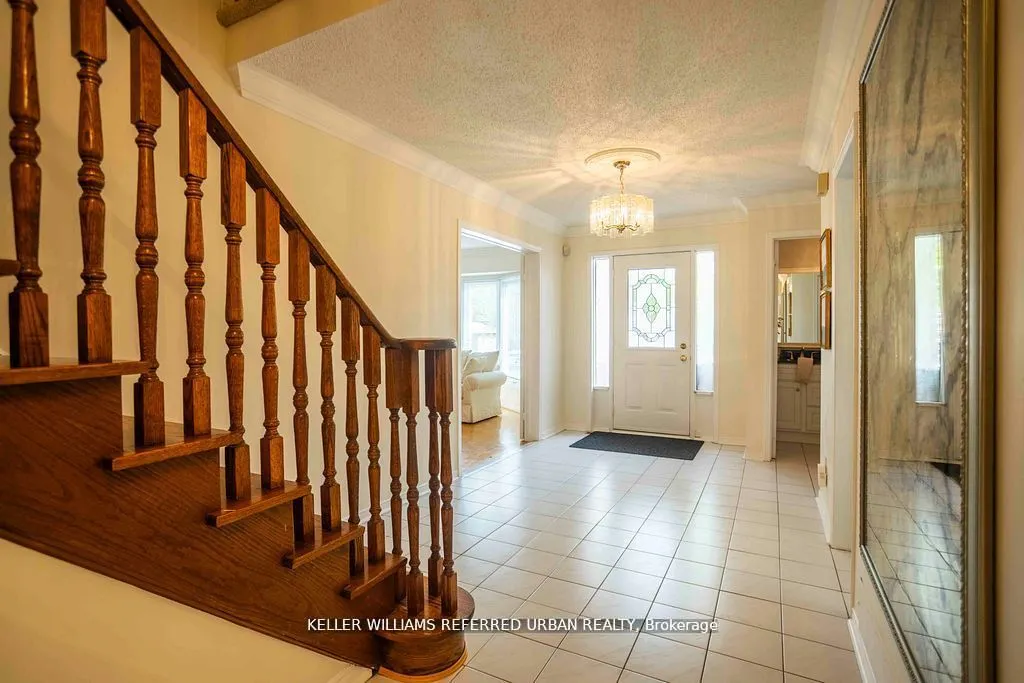 32 Nelson Circle
