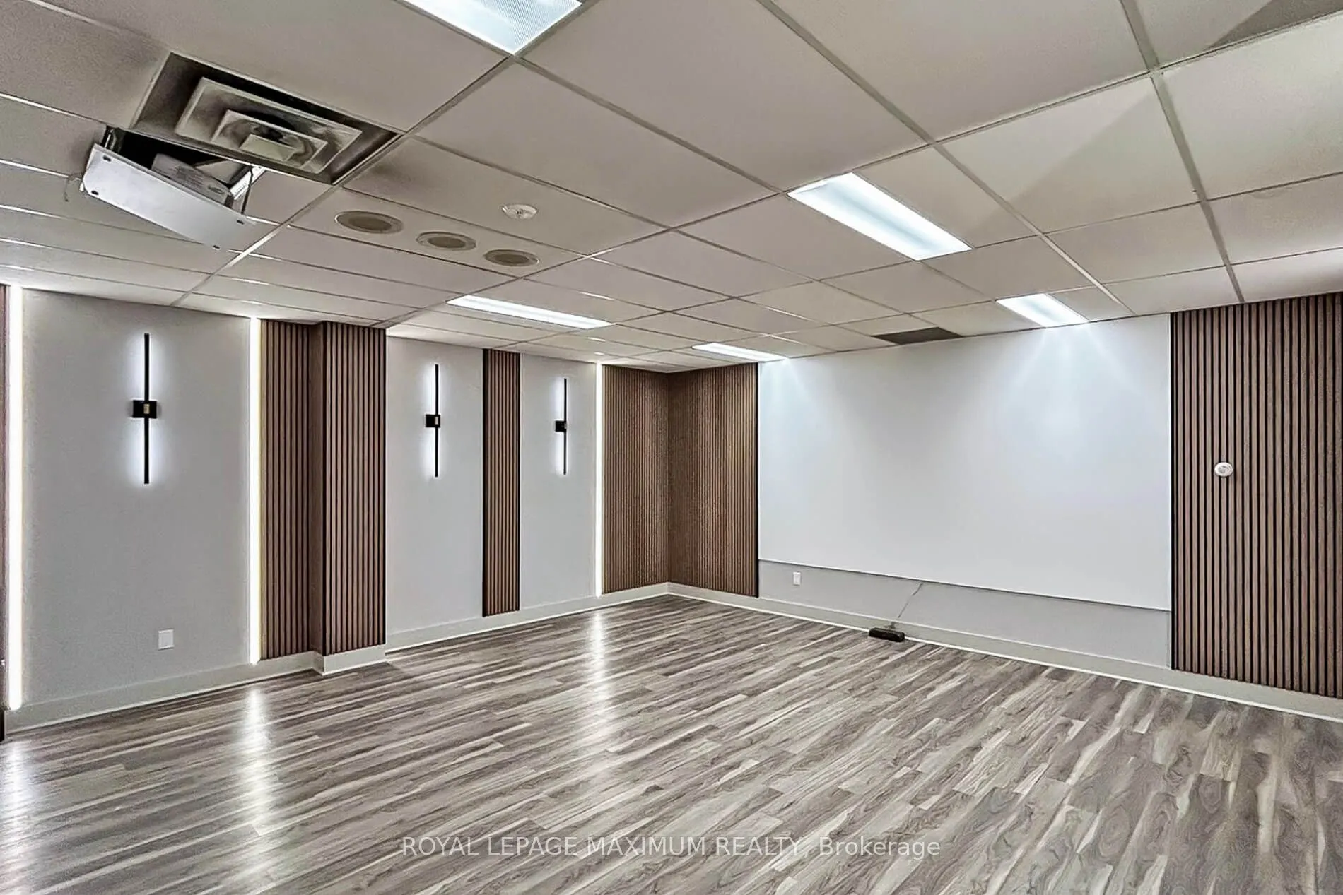 20 Harding Boulevard W, #308