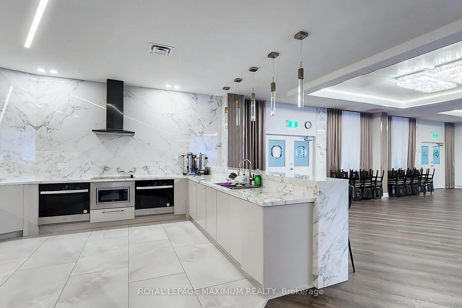20 Harding Boulevard W, #308