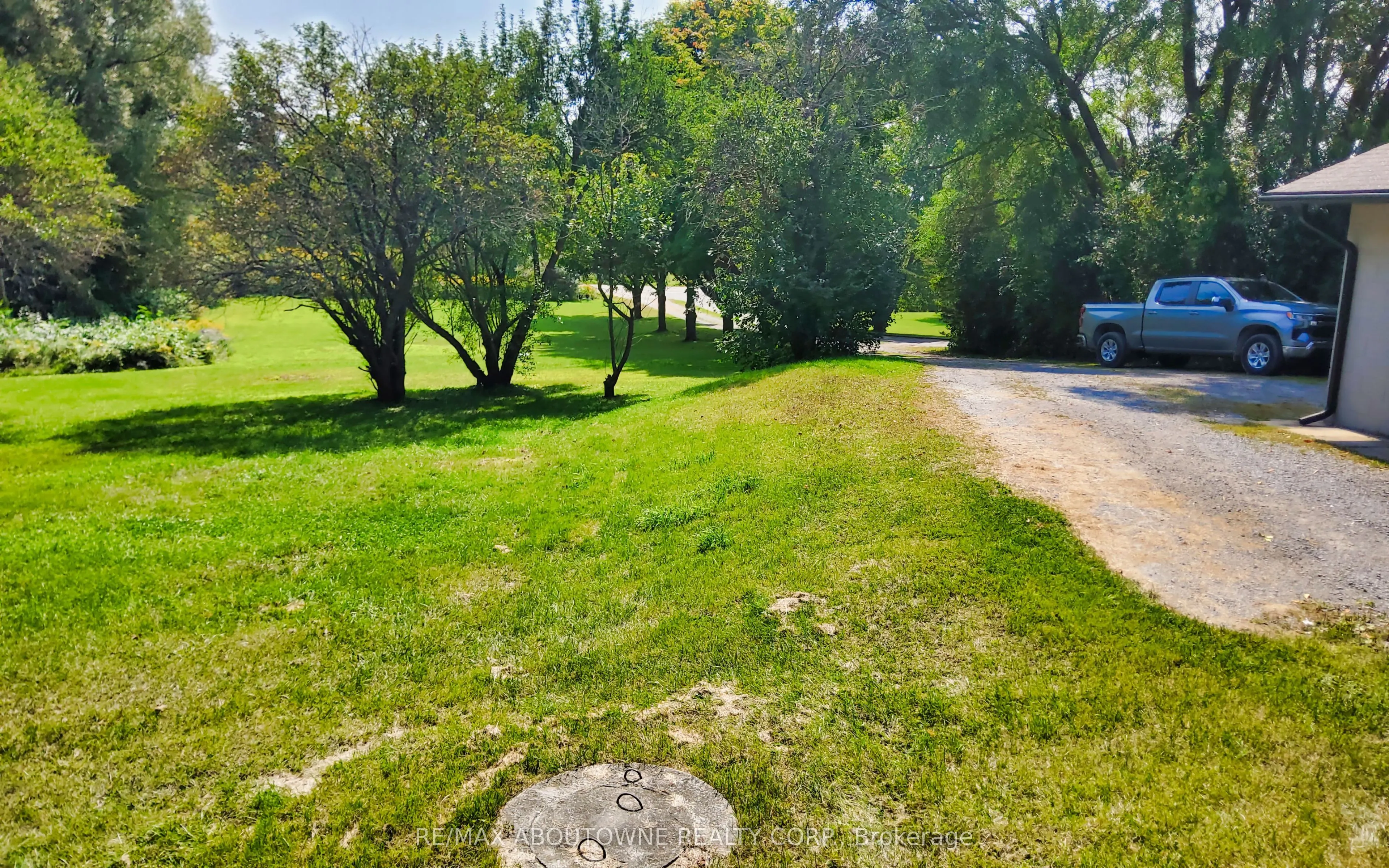 2386 4th Line