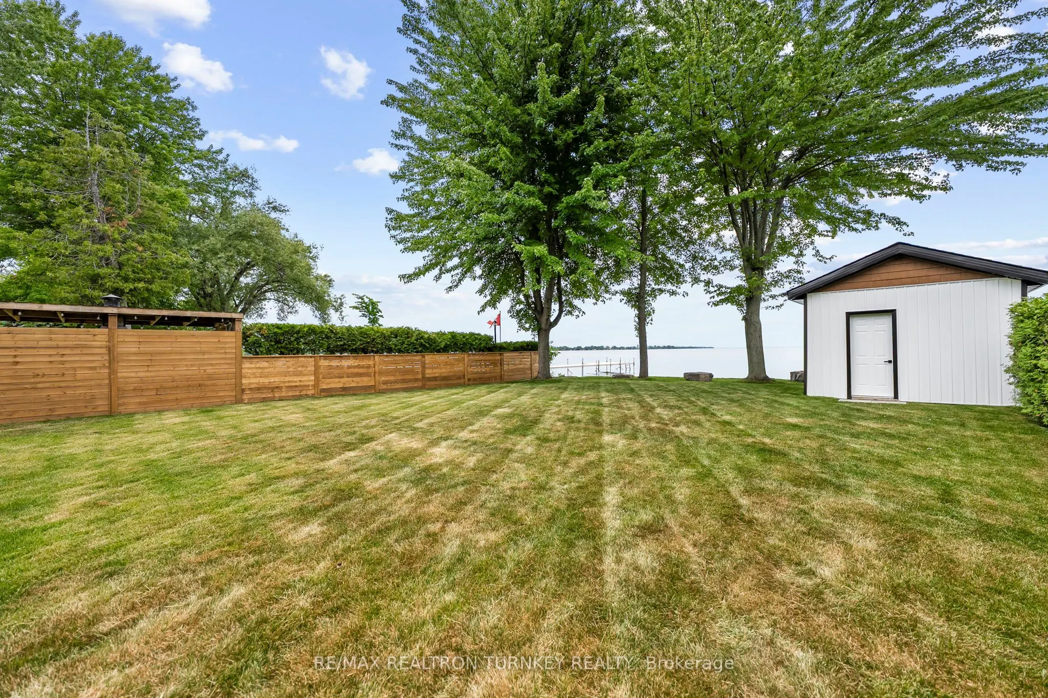 156 Holmes Point Road