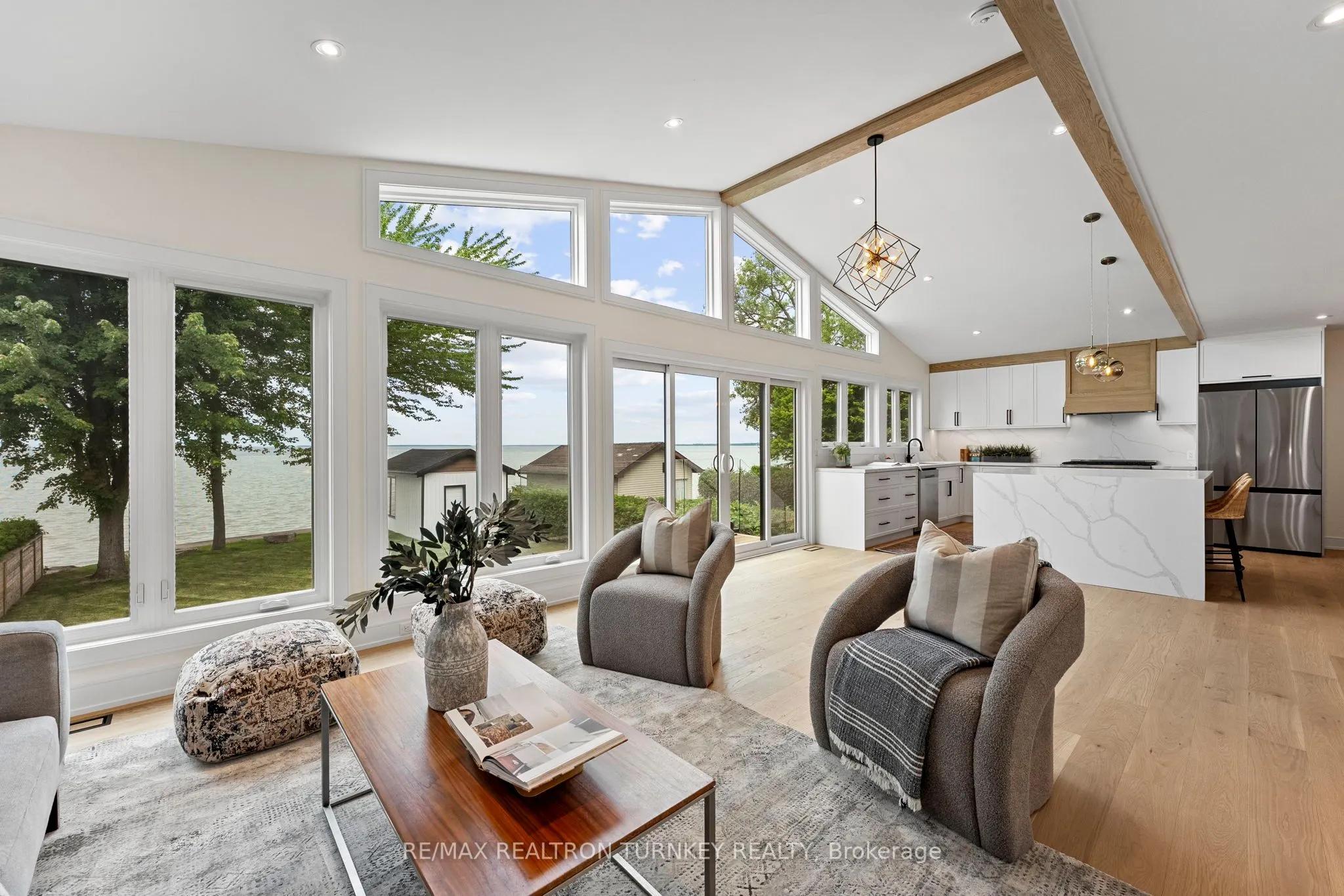 156 Holmes Point Road