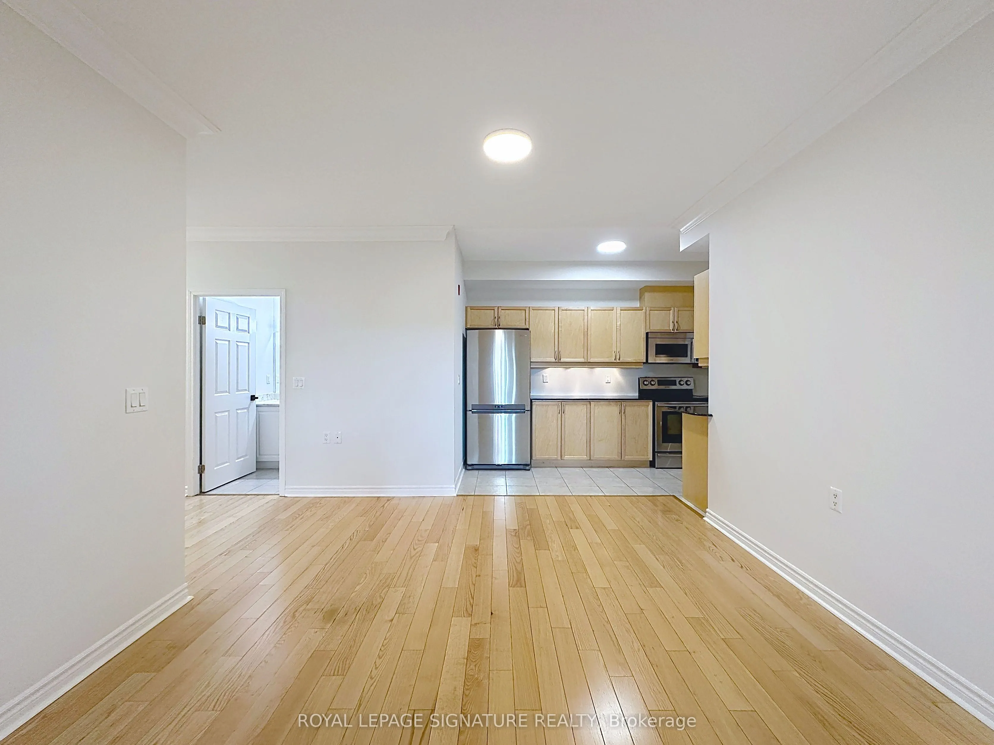 15450 Yonge Street, #210