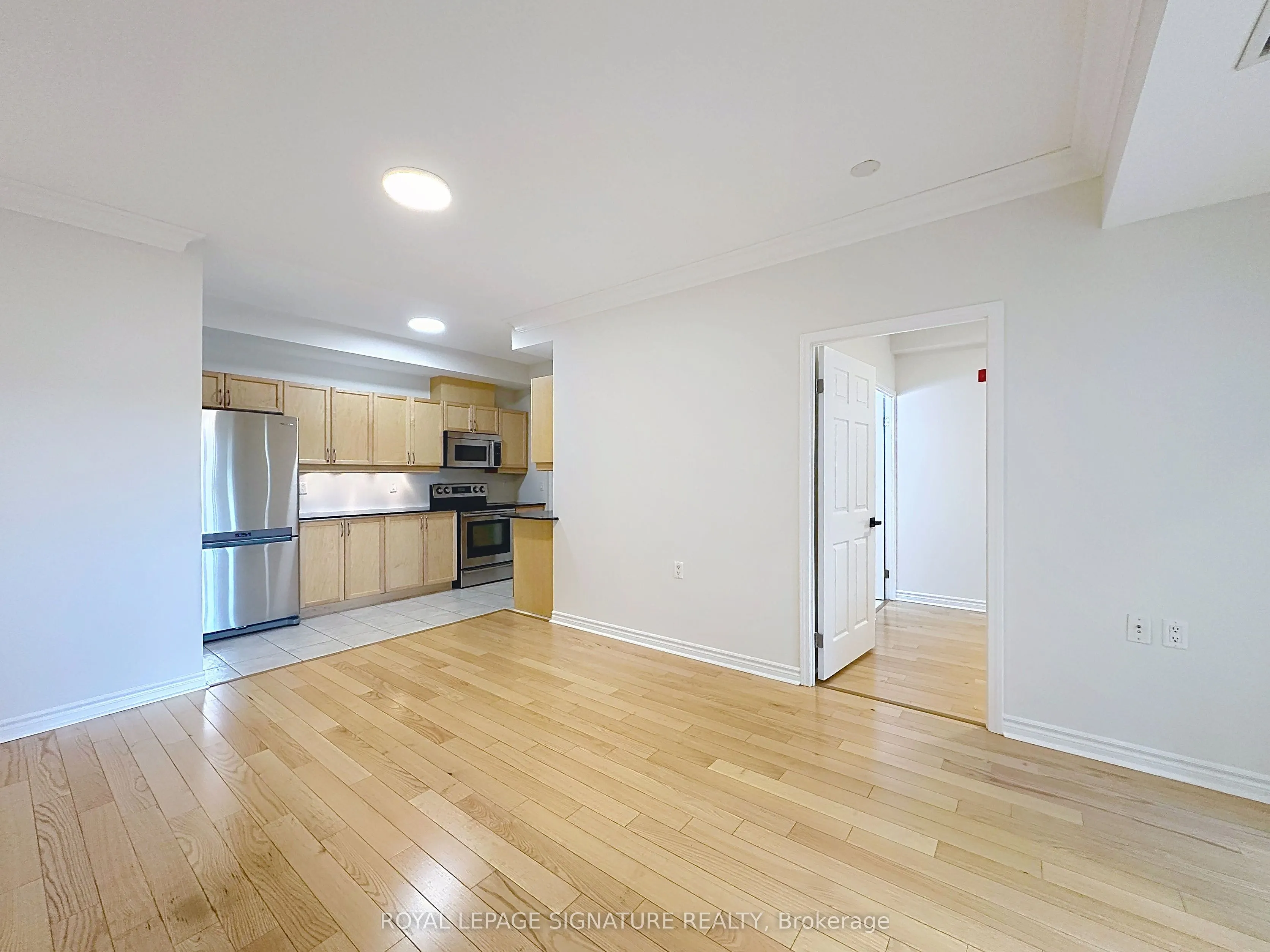 15450 Yonge Street, #210