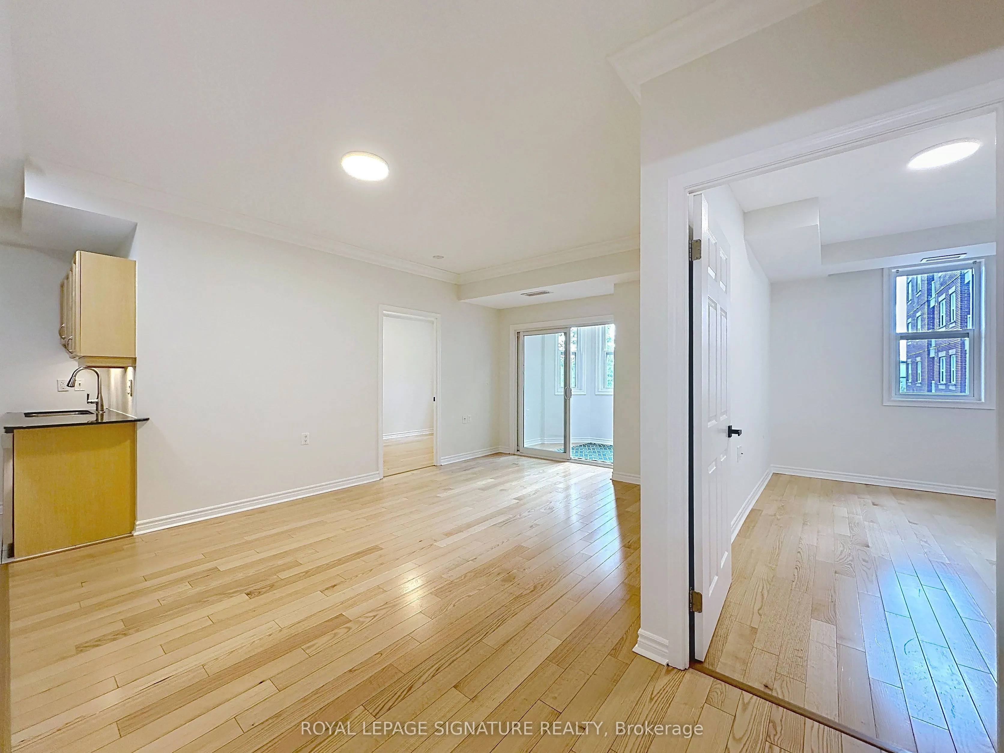 15450 Yonge Street, #210