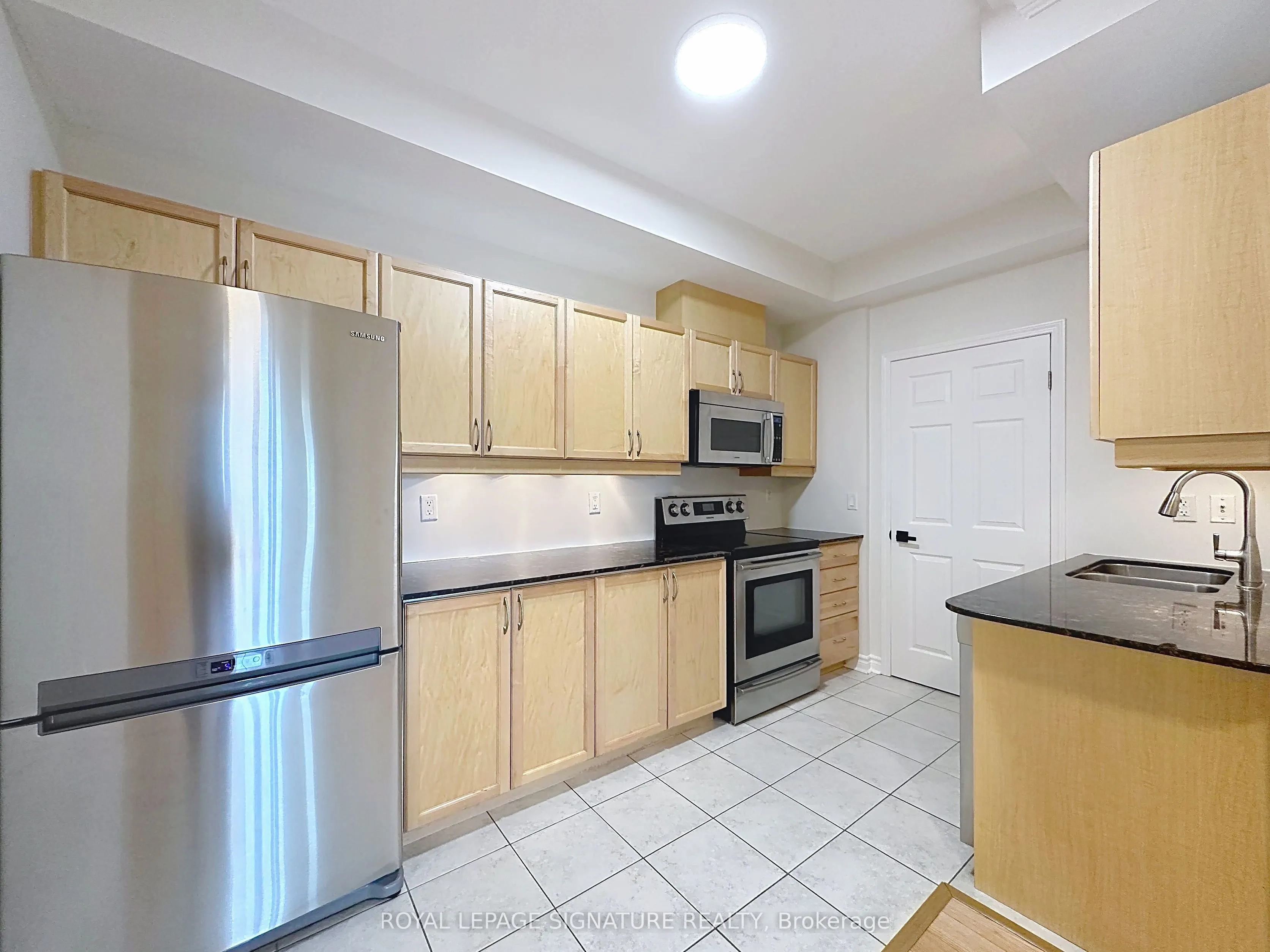 15450 Yonge Street, #210