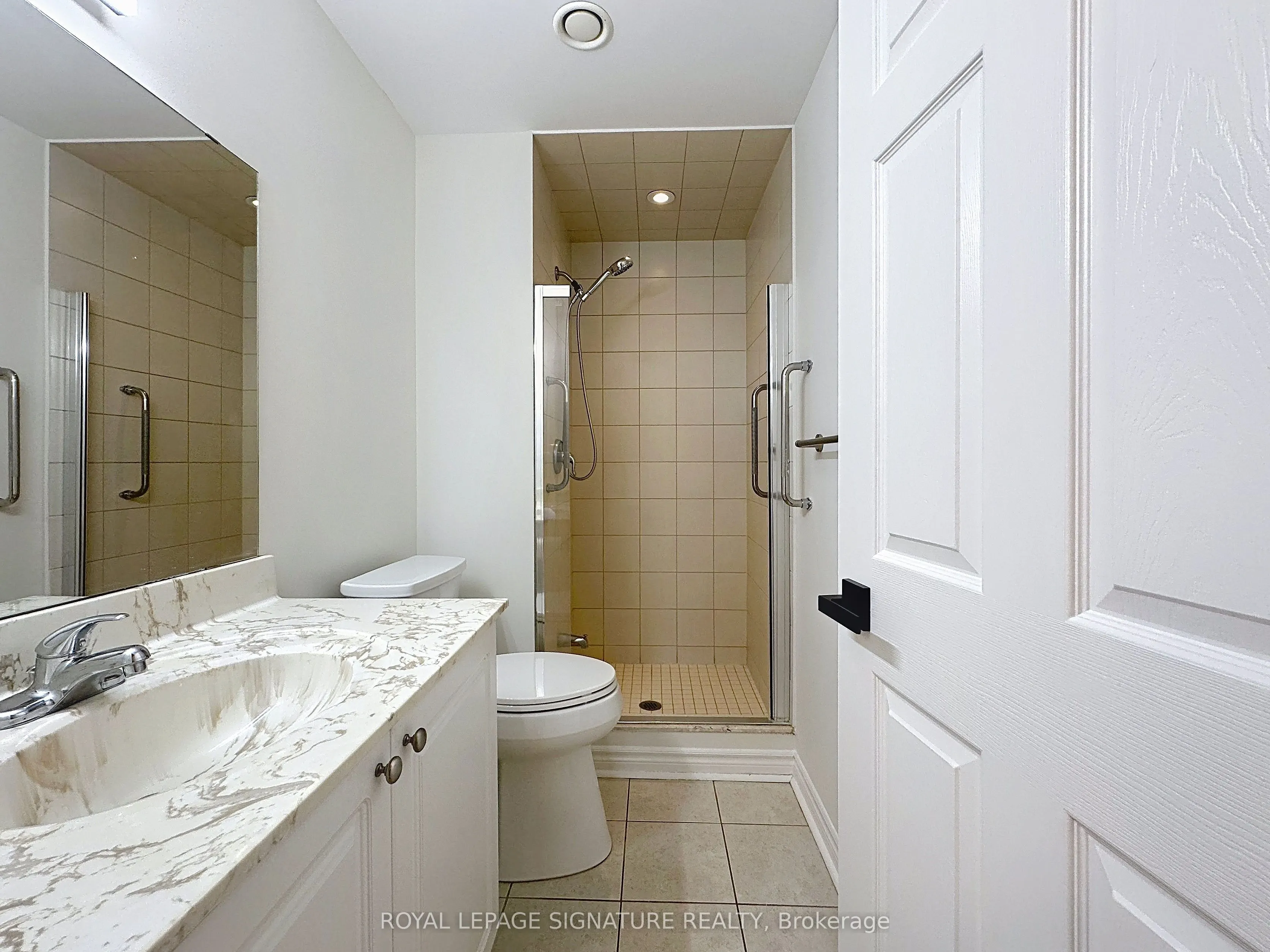 15450 Yonge Street, #210