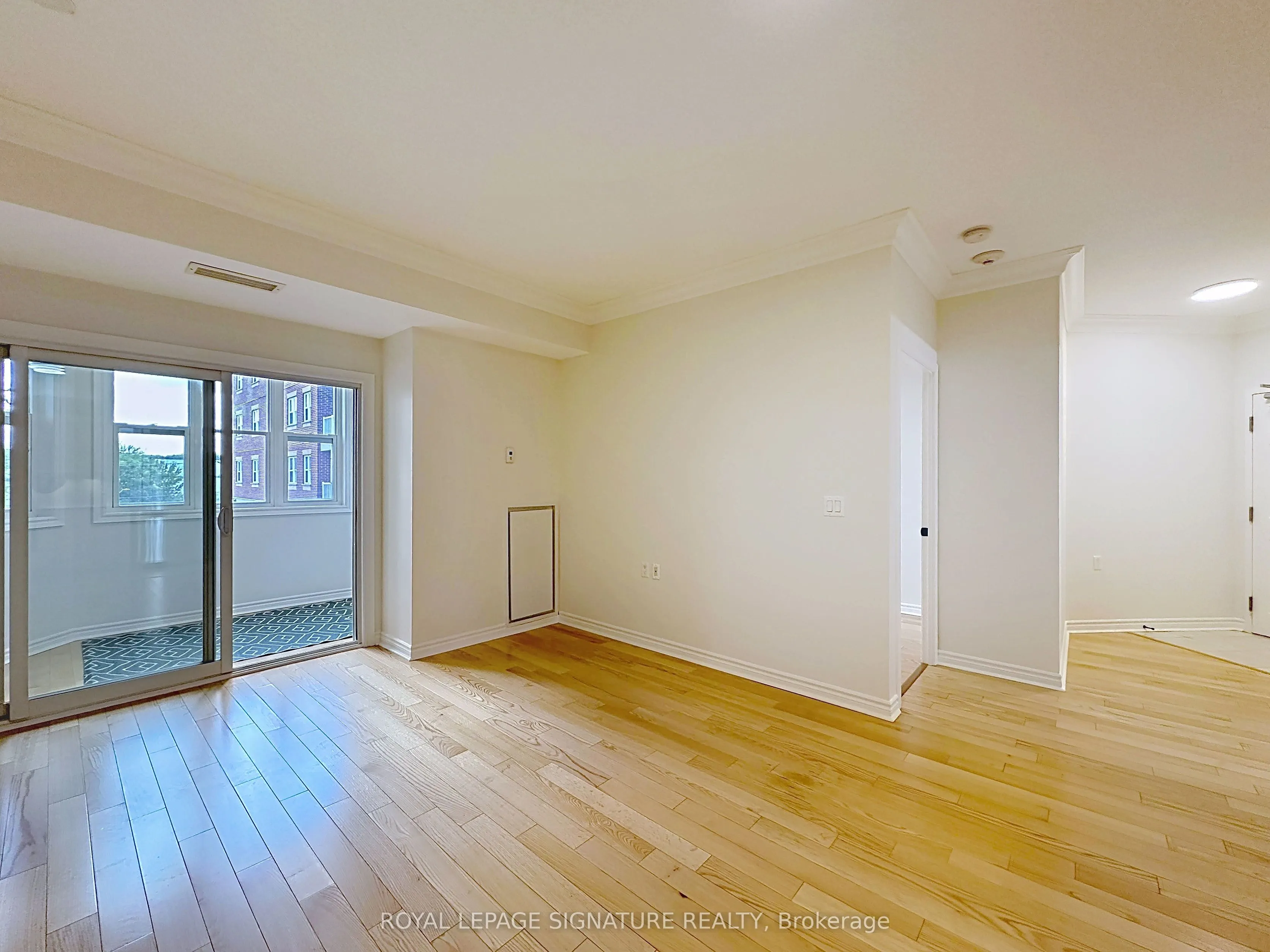 15450 Yonge Street, #210
