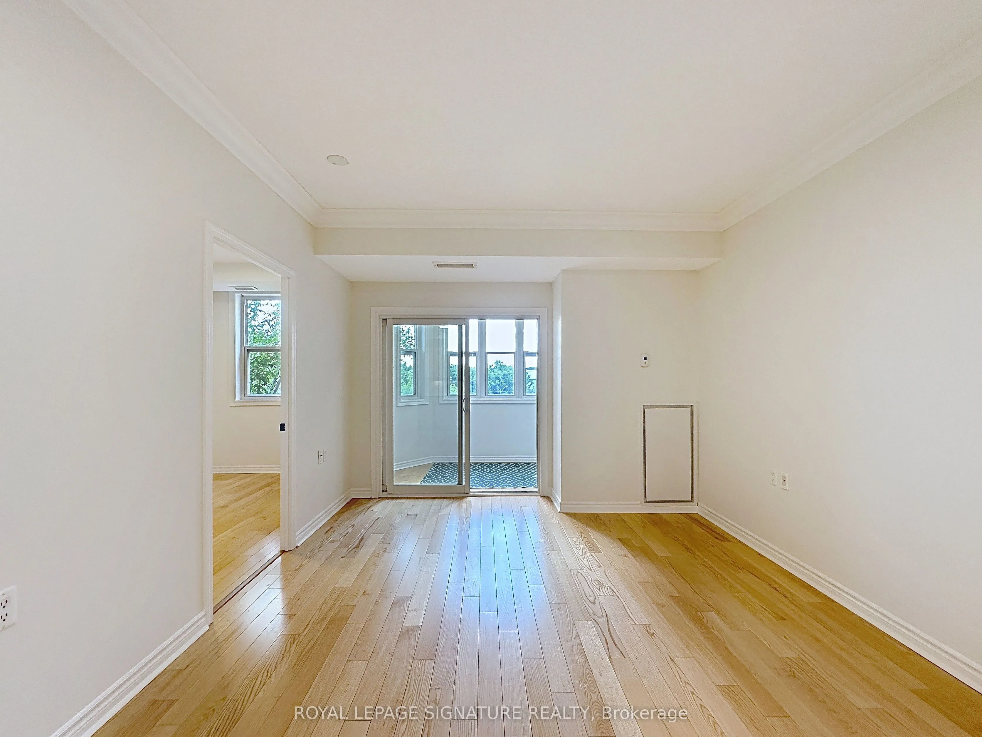 15450 Yonge Street, #210