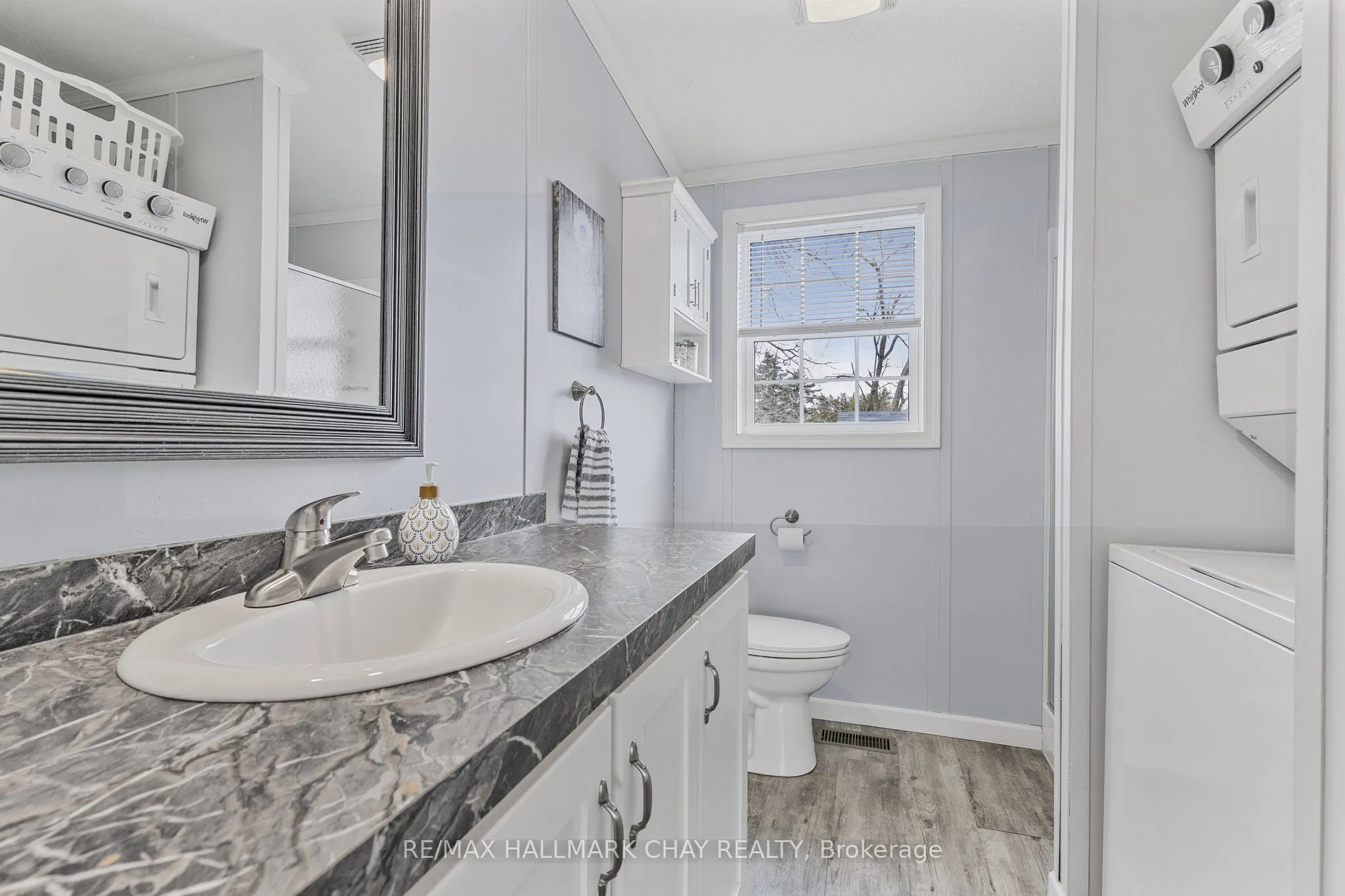 16 Comforts Cove