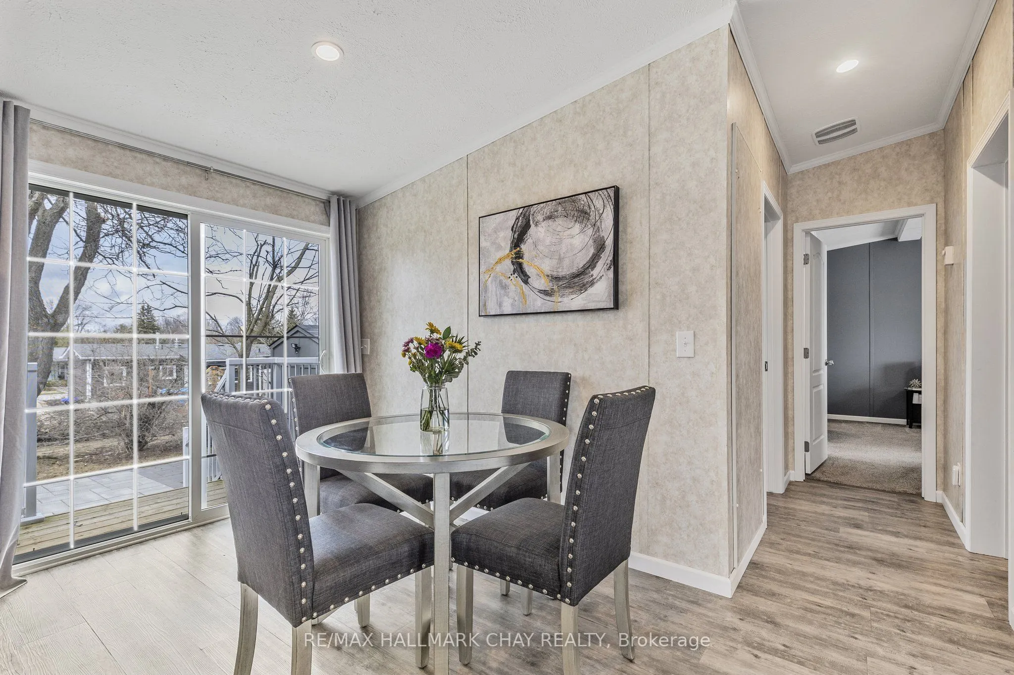 16 Comforts Cove