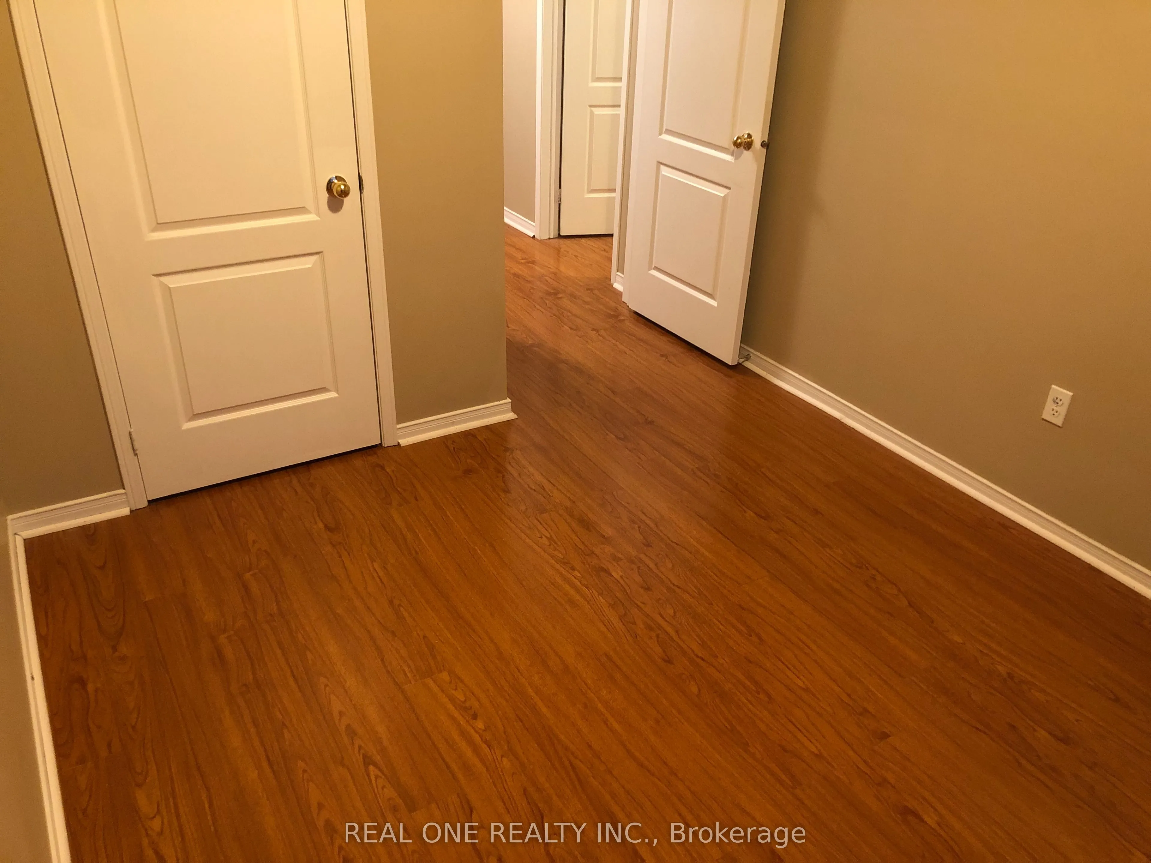 203 Banbrooke Crescent