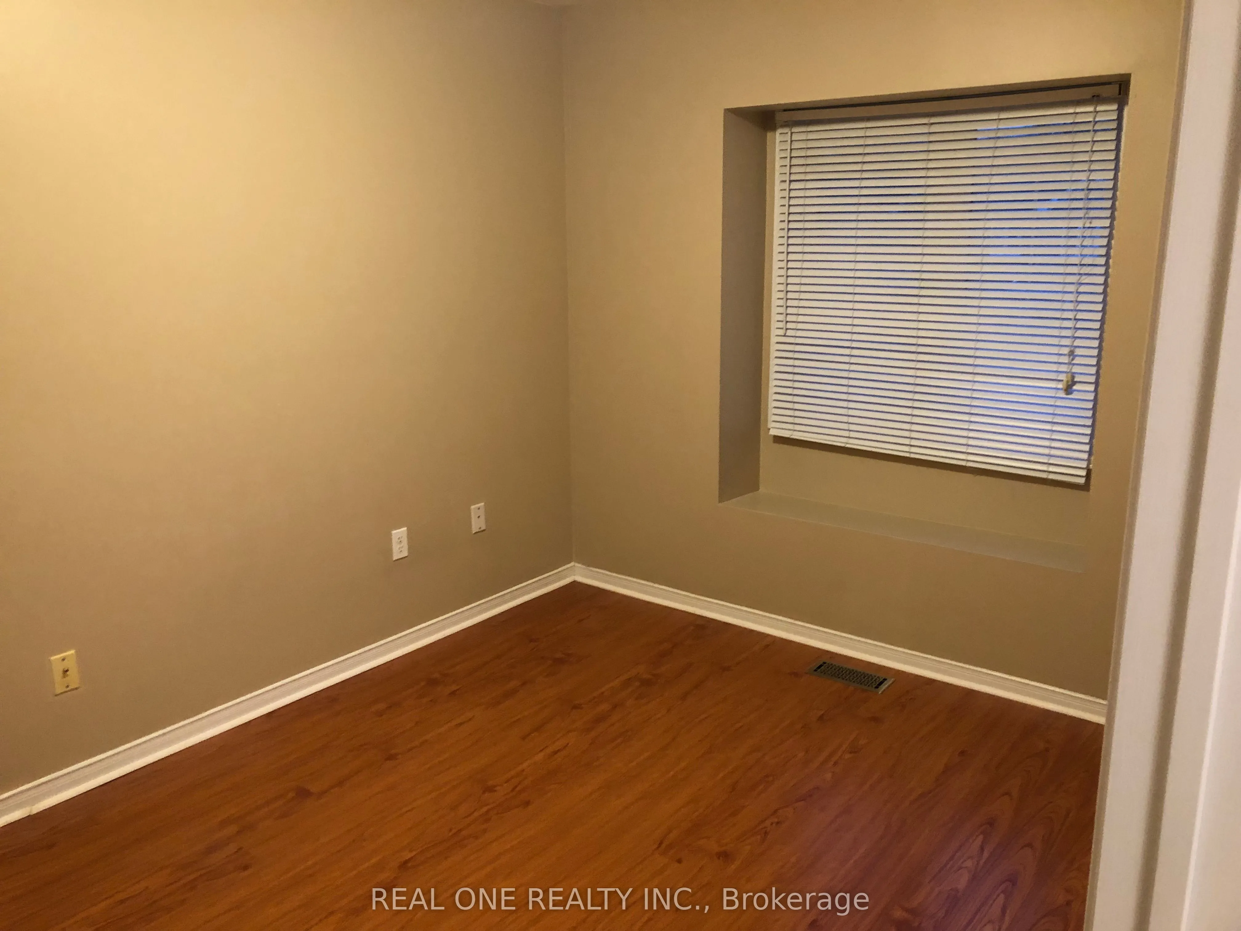 203 Banbrooke Crescent