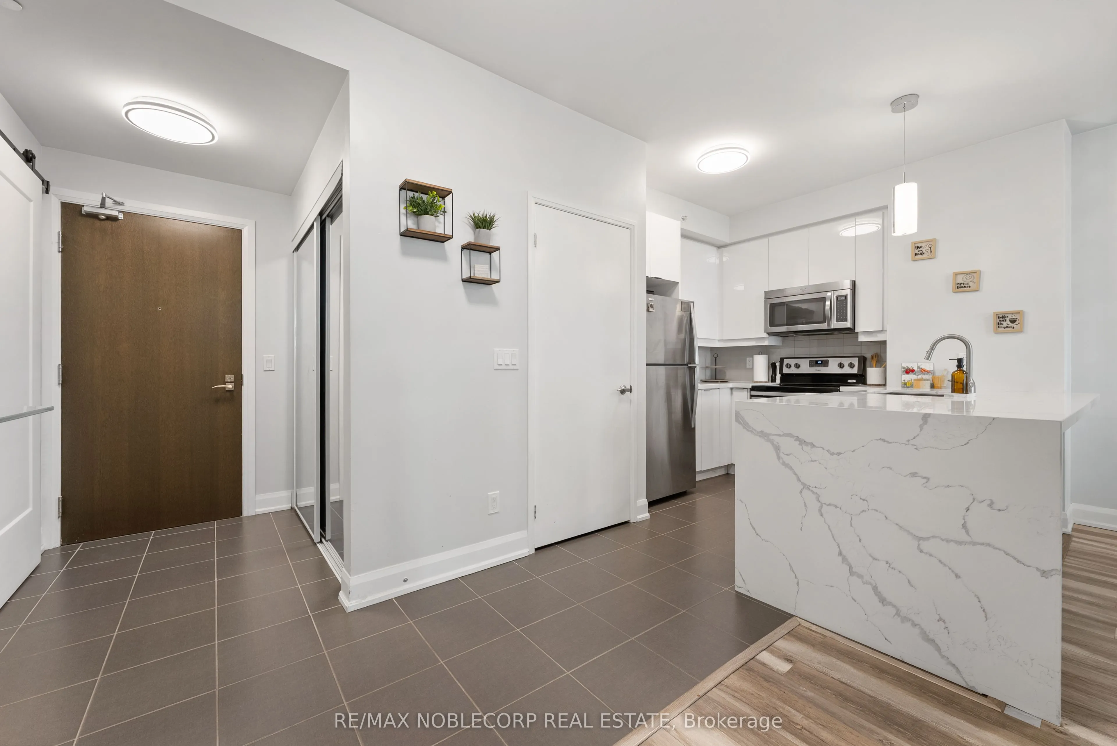 2910 Highway 7 Road, #1007