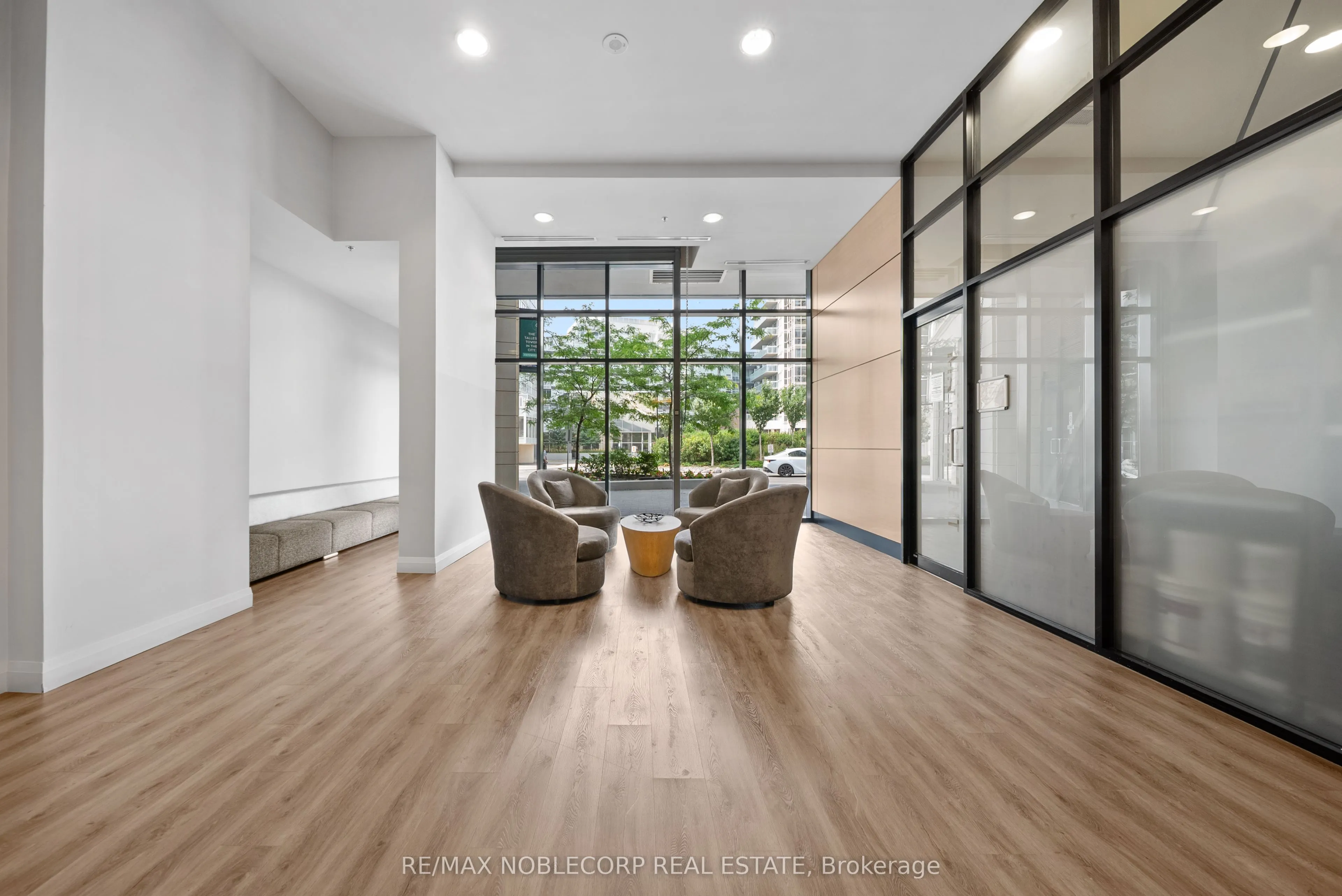 2910 Highway 7 Road, #1007