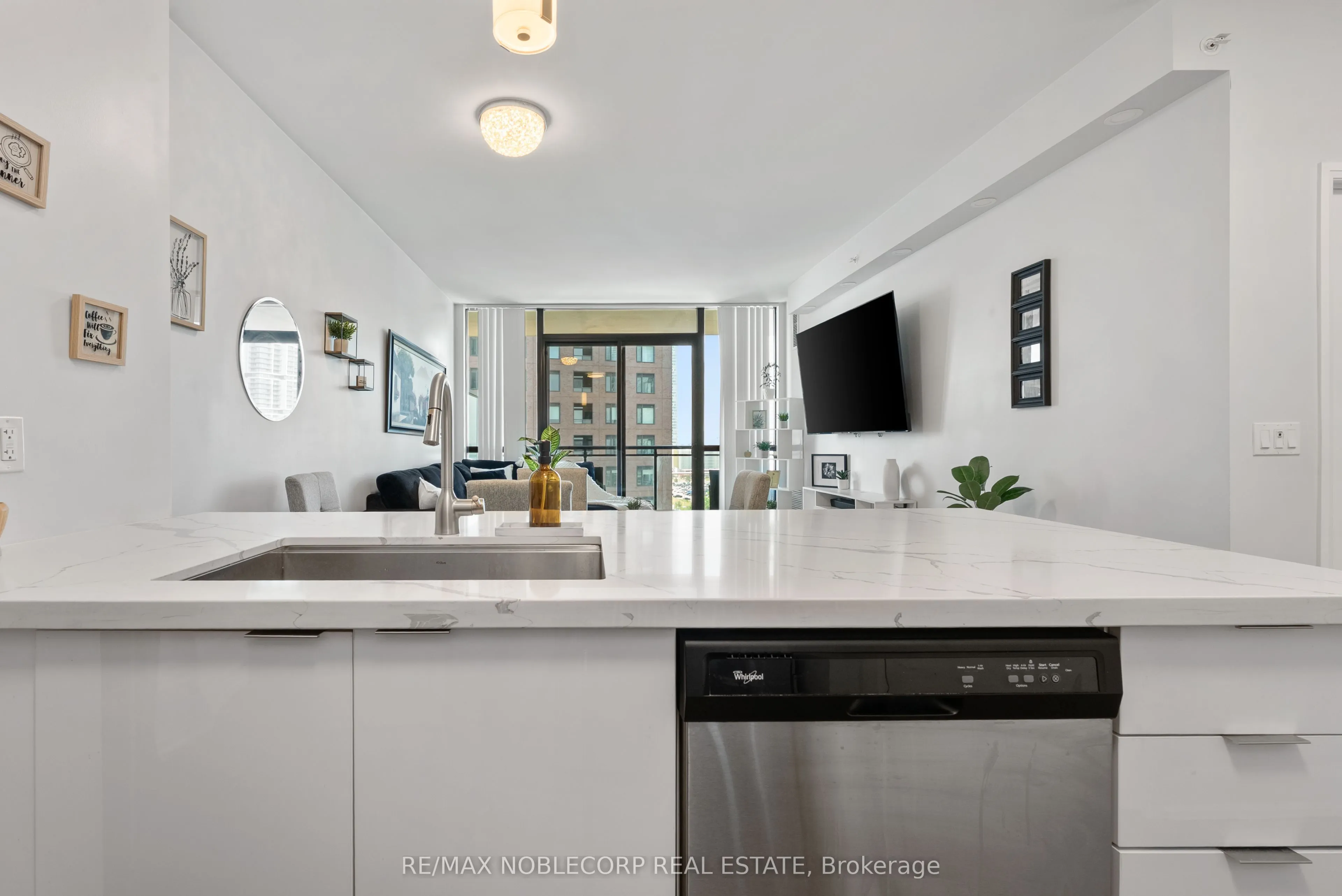 2910 Highway 7 Road, #1007