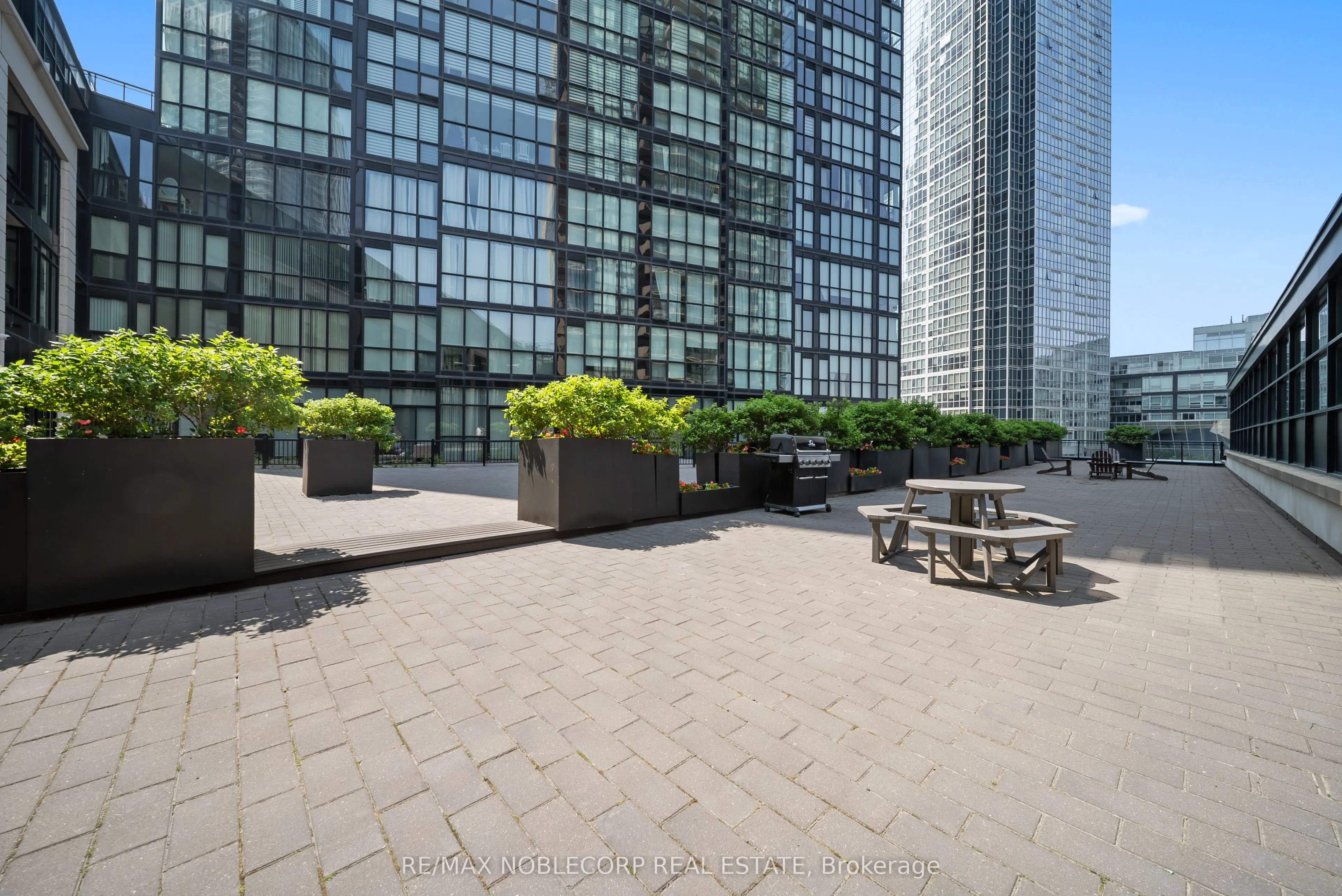 2910 Highway 7 Road, #1007