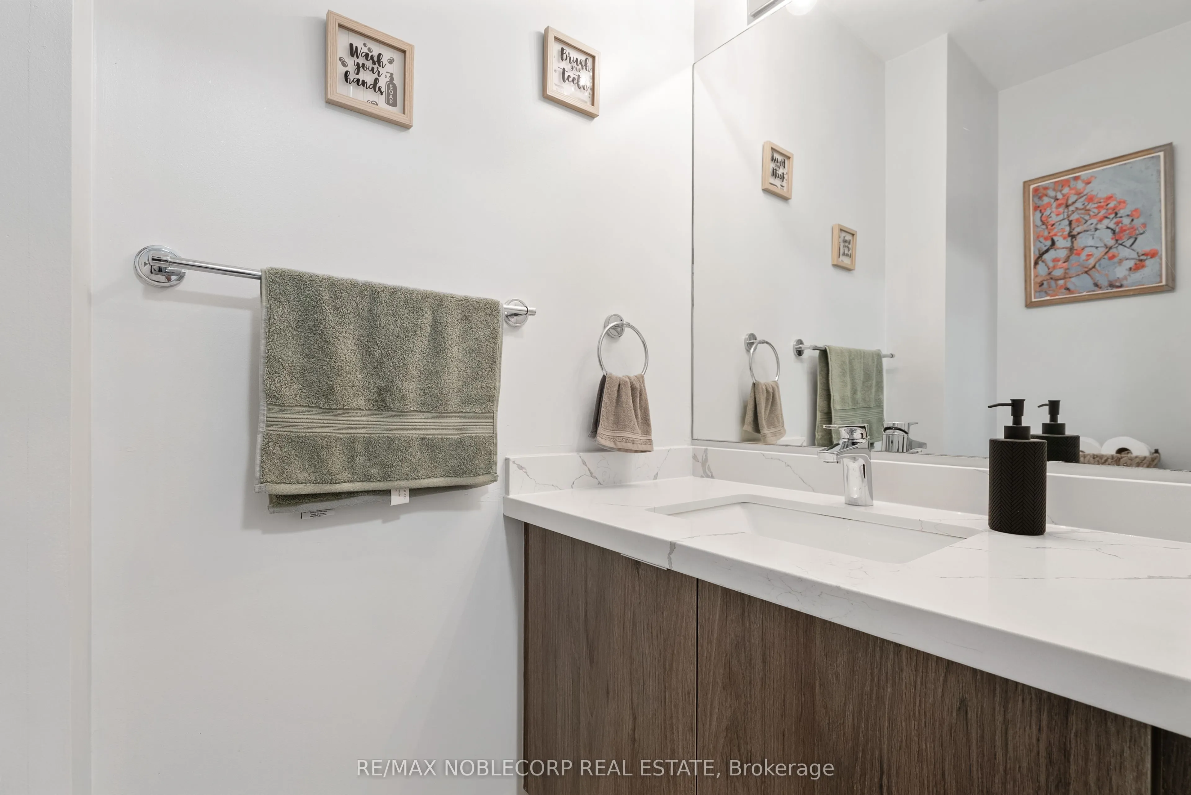 2910 Highway 7 Road, #1007